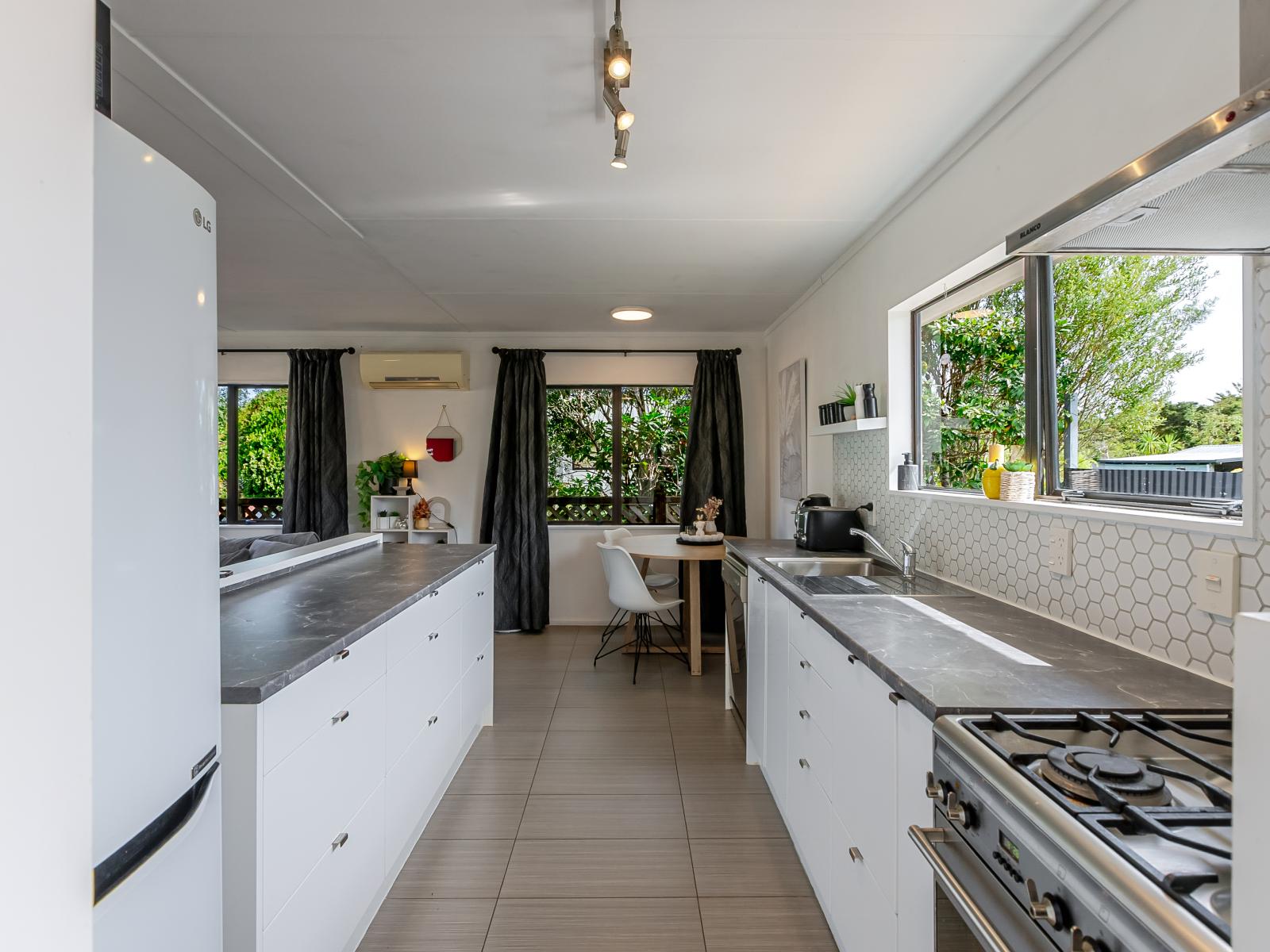 49A Leinster Avenue, Raumati South