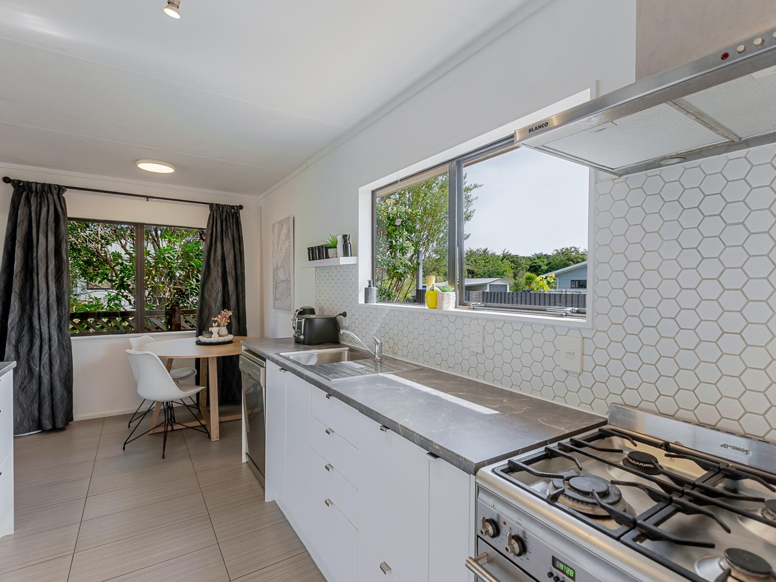 49A Leinster Avenue, Raumati South
