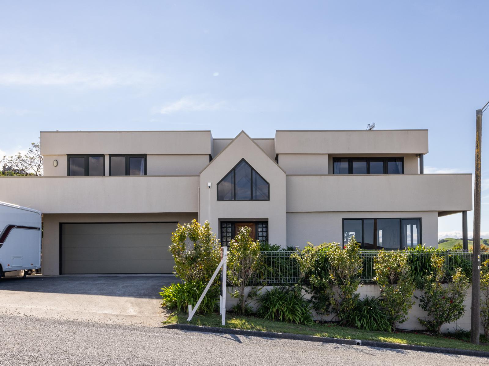 84 Churchill Drive, Taradale