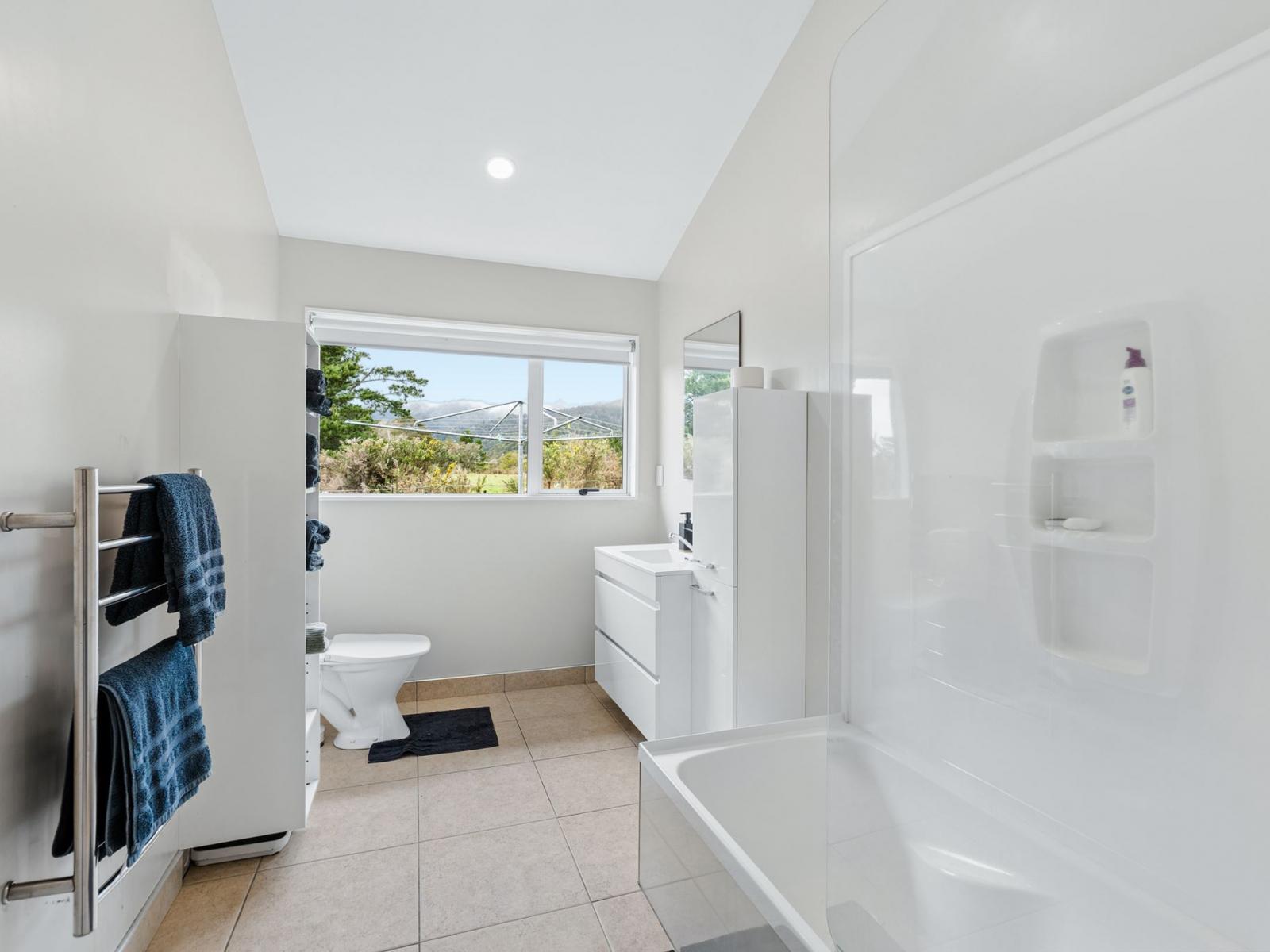12 Sunderland Street, Waimangaroa