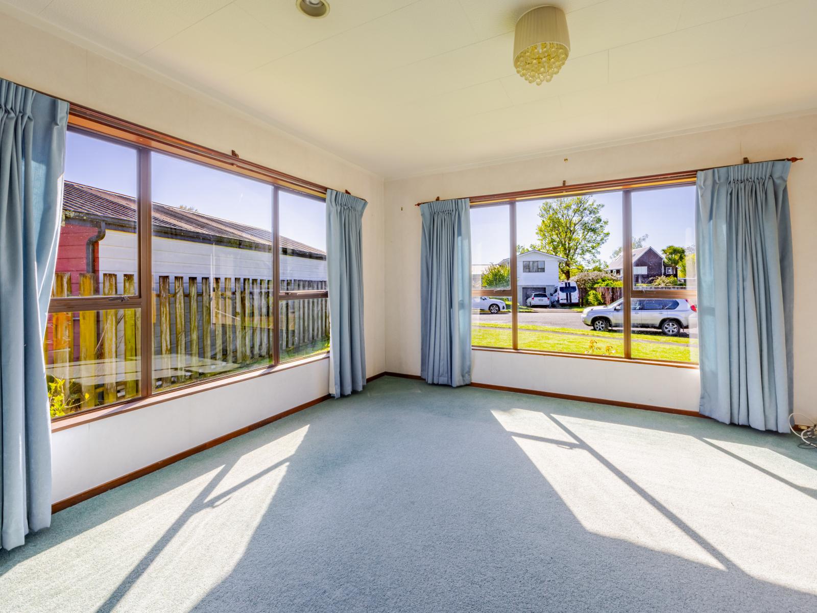 6 Willow Grove, Waipukurau