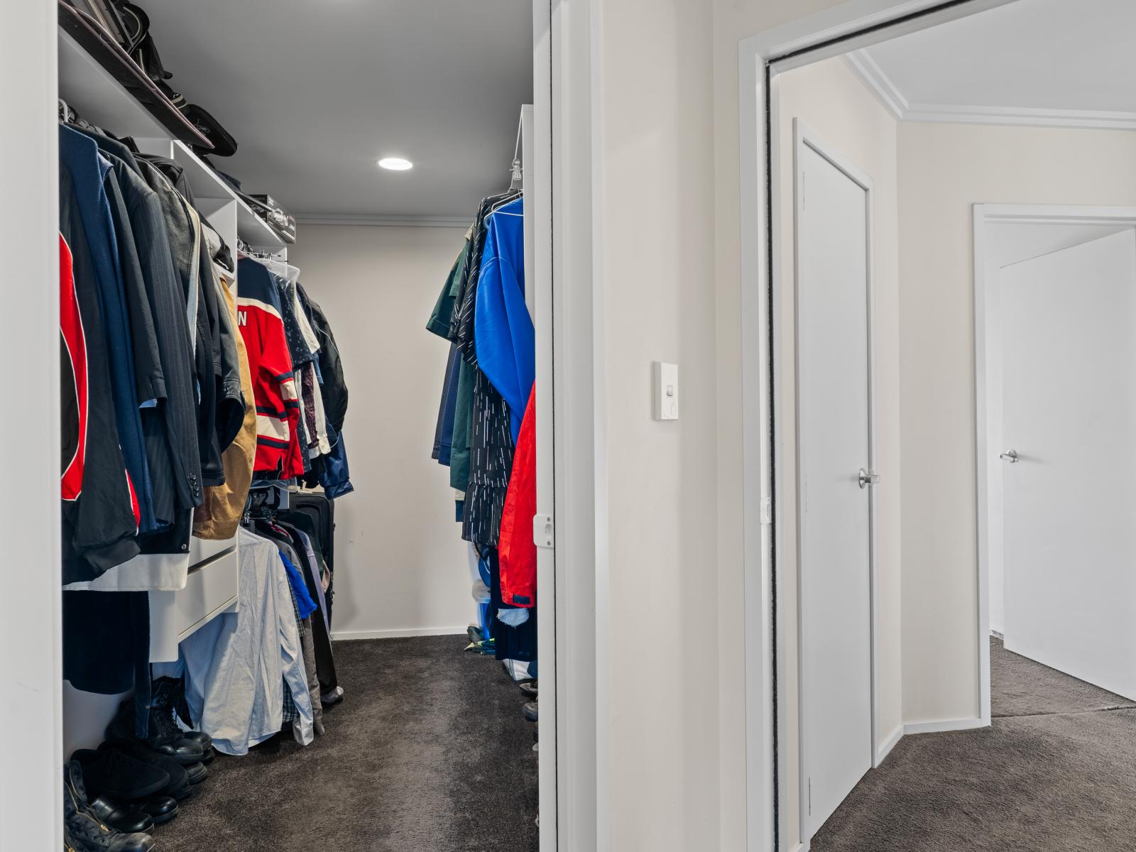 1484 Egmont Road, Egmont Village