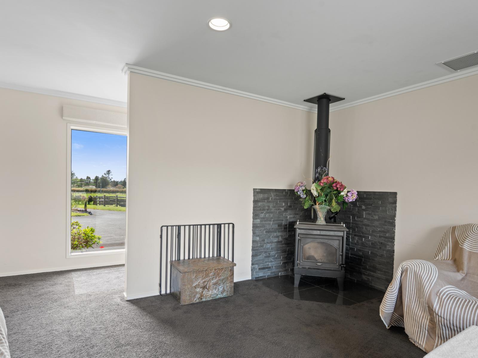 1484 Egmont Road, Egmont Village