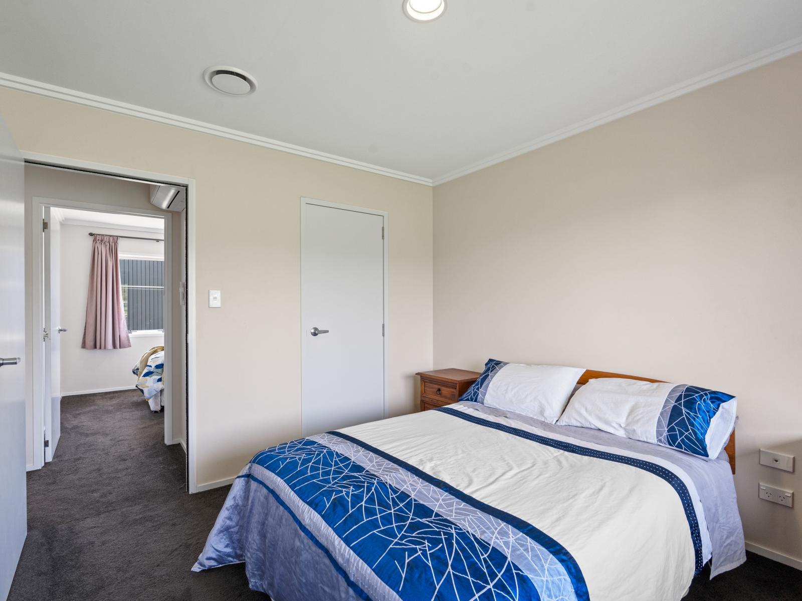 1484 Egmont Road, Egmont Village
