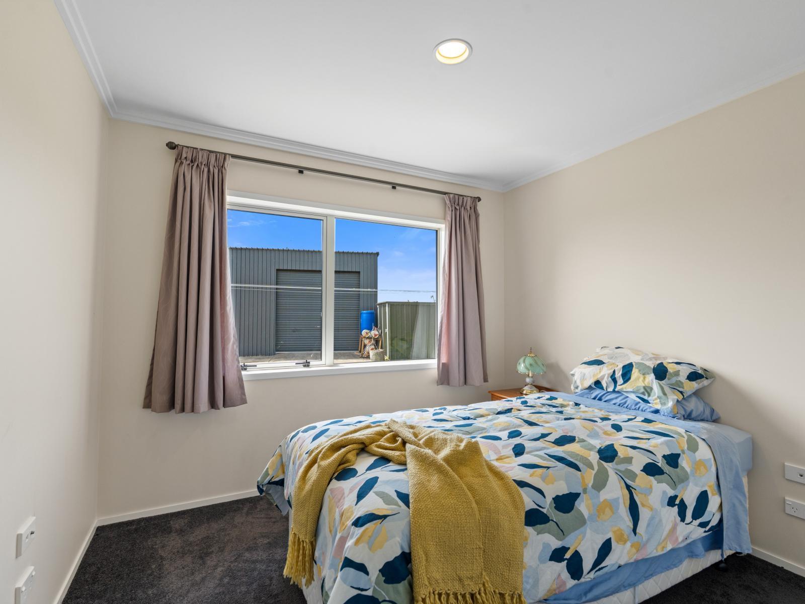 1484 Egmont Road, Egmont Village