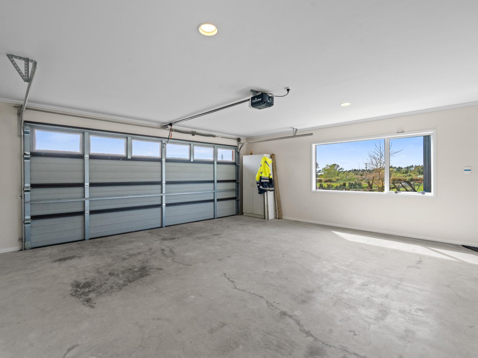 1484 Egmont Road, Egmont Village