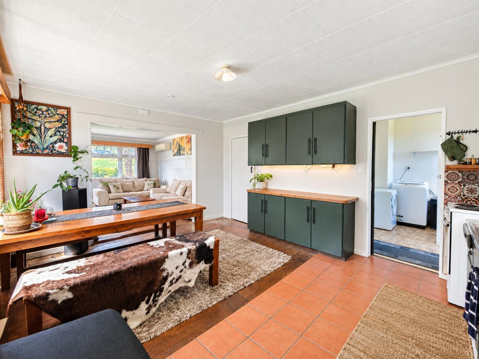 29 Main Road, Hector