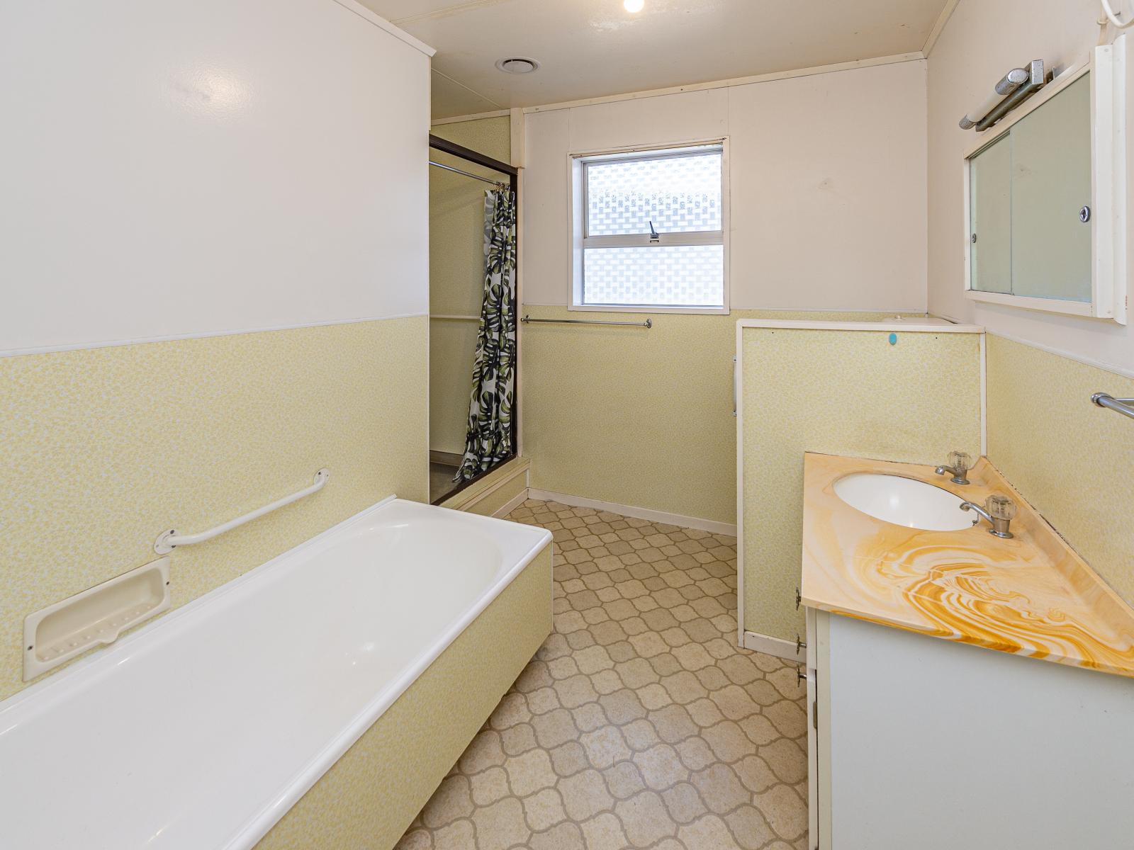 24A Fitzherbert Avenue, Springvale