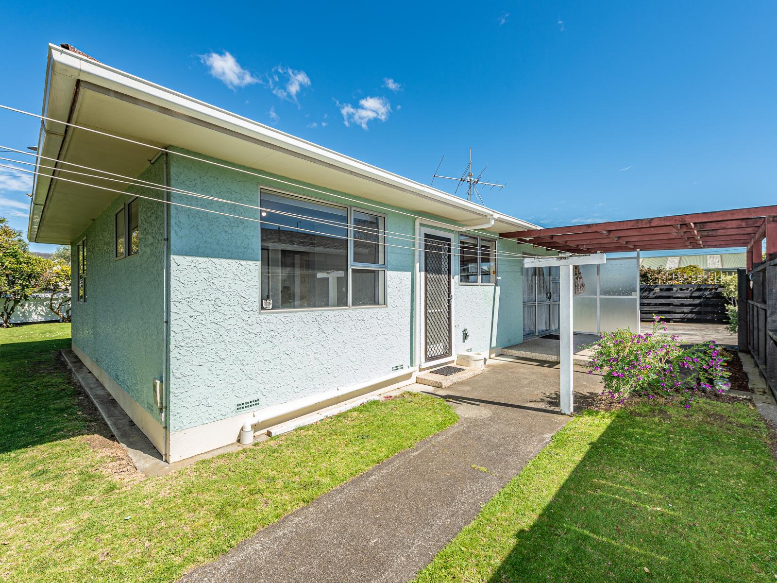 24A Fitzherbert Avenue, Springvale