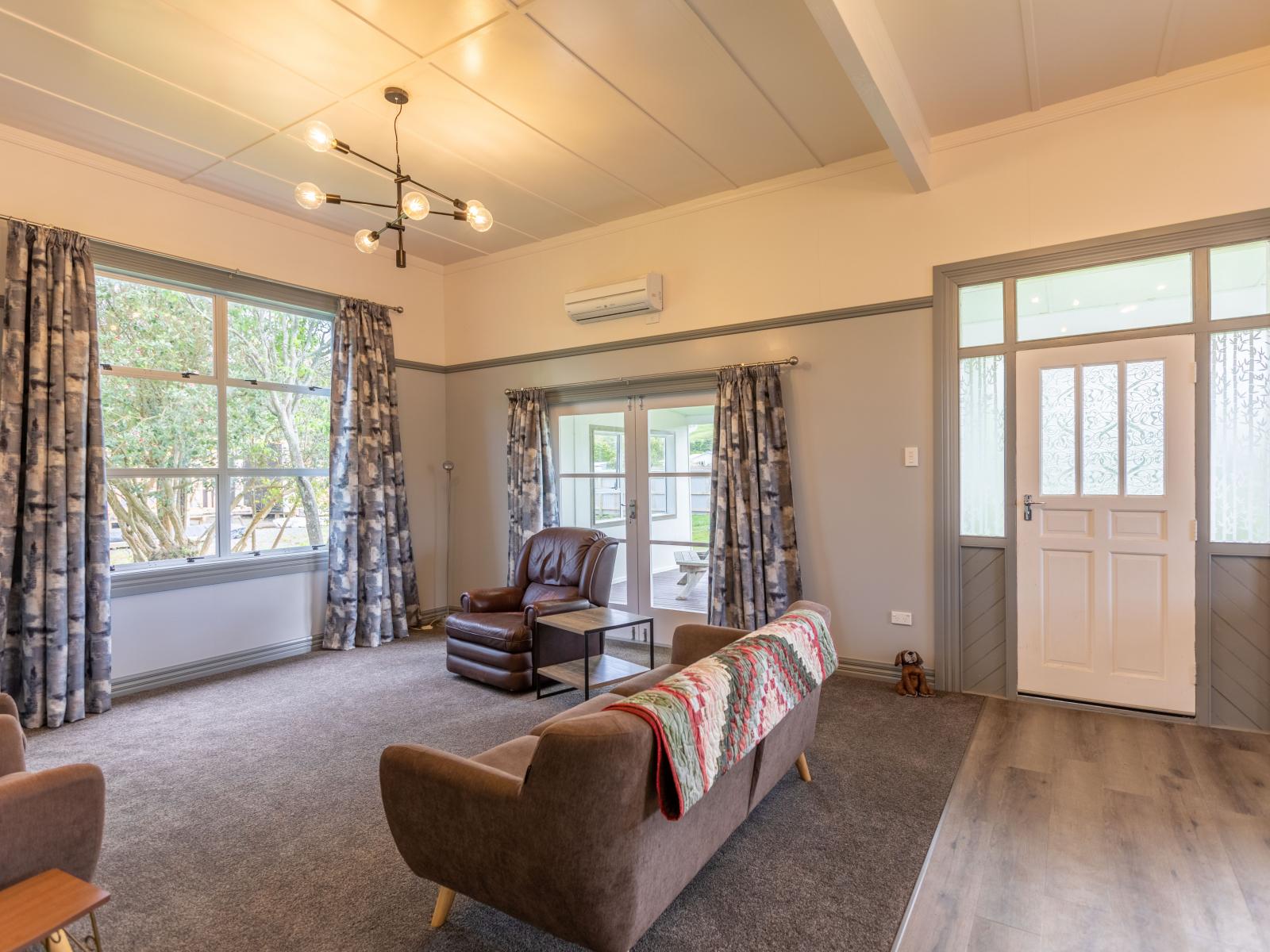 24 Dundas Street, Porangahau