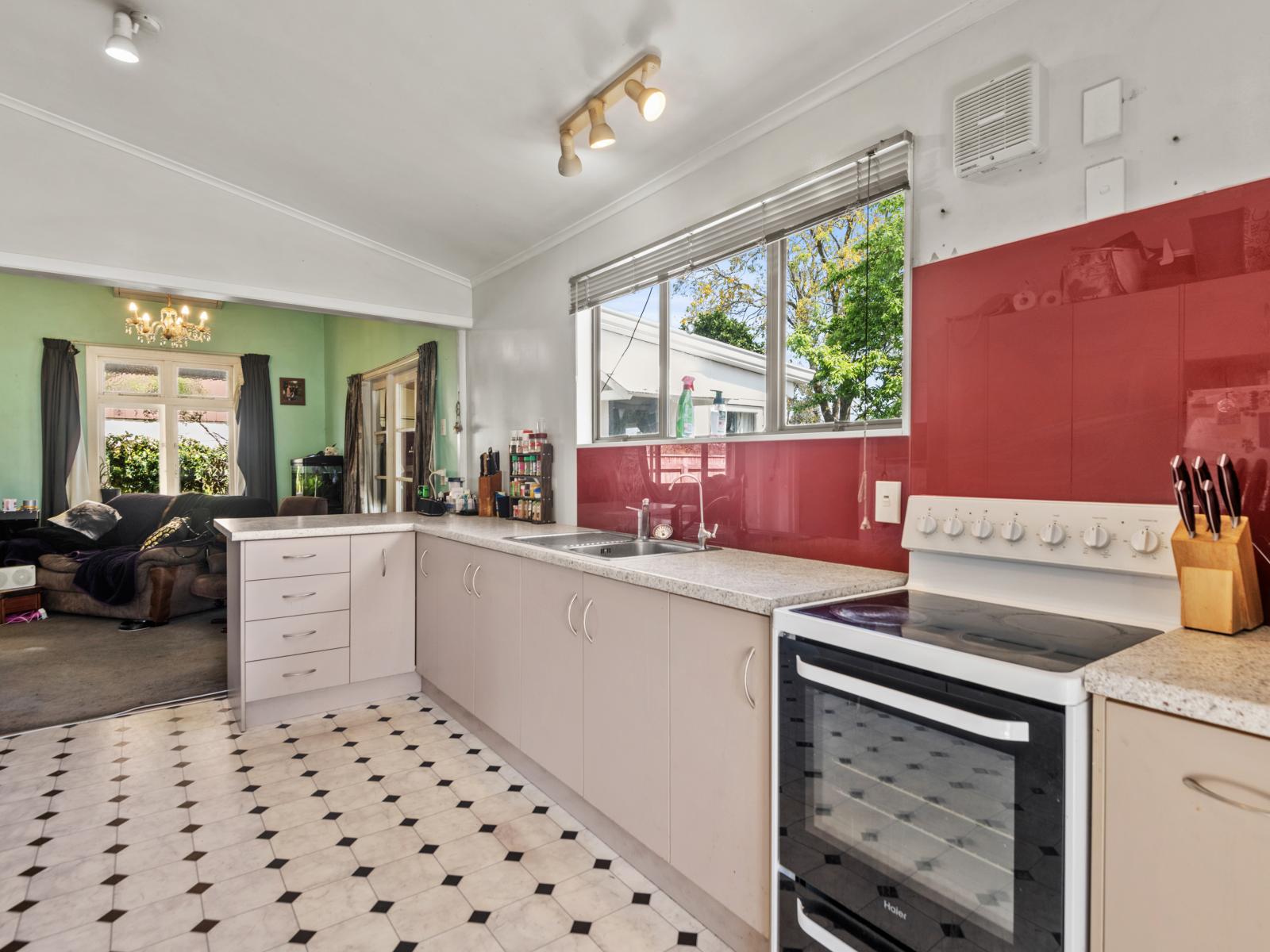 75 Ross Street, Woodville