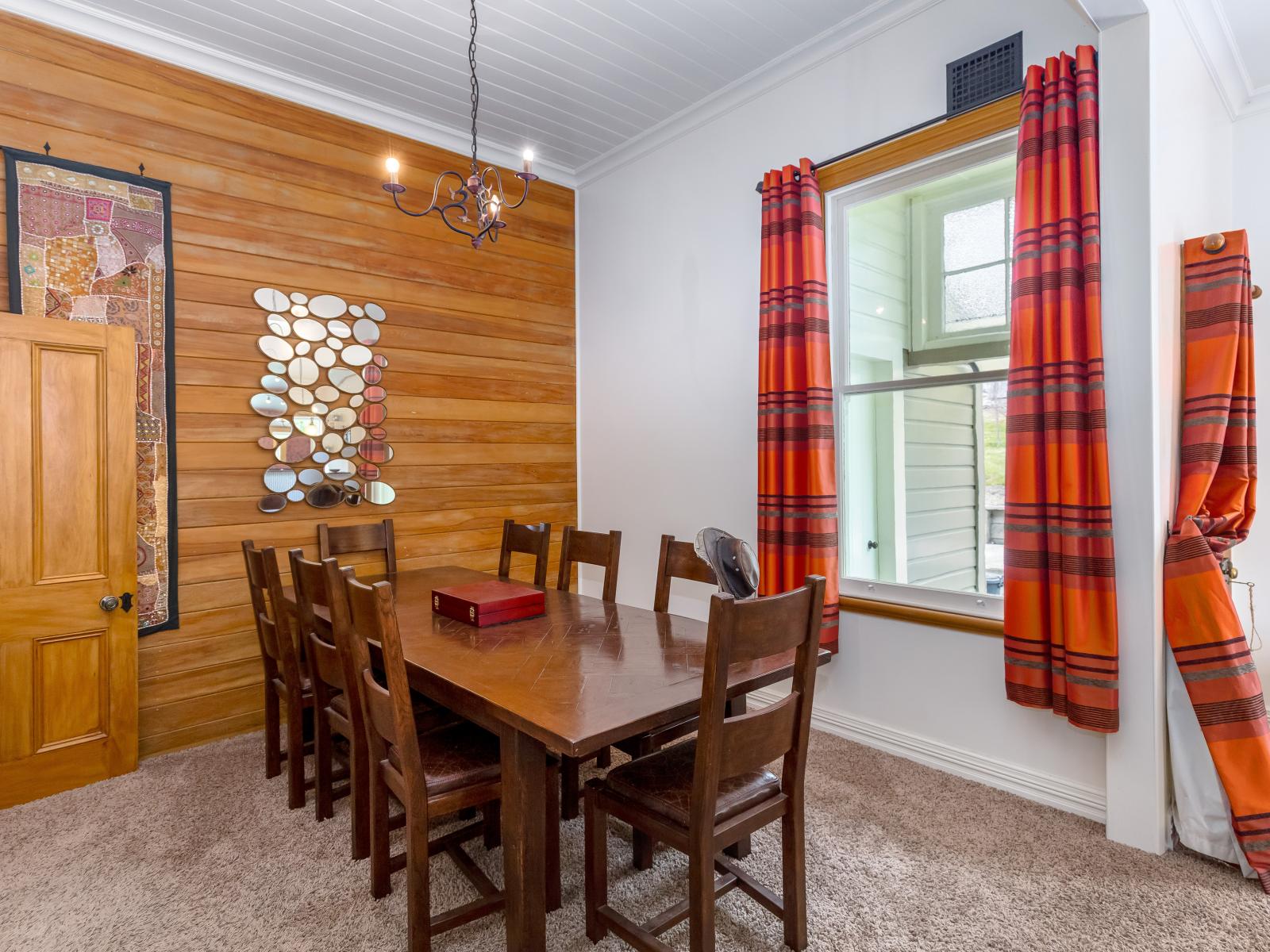 302 Eringa Road, Gladstone