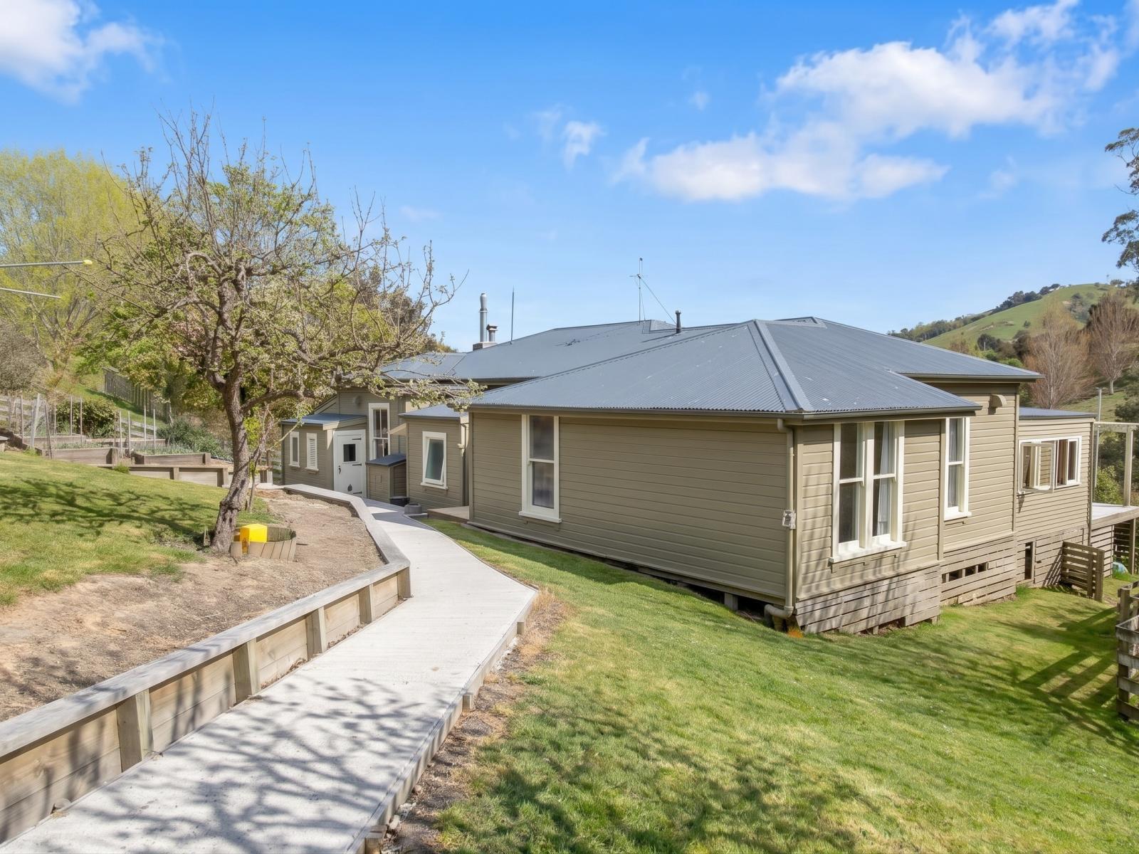 302 Eringa Road, Gladstone