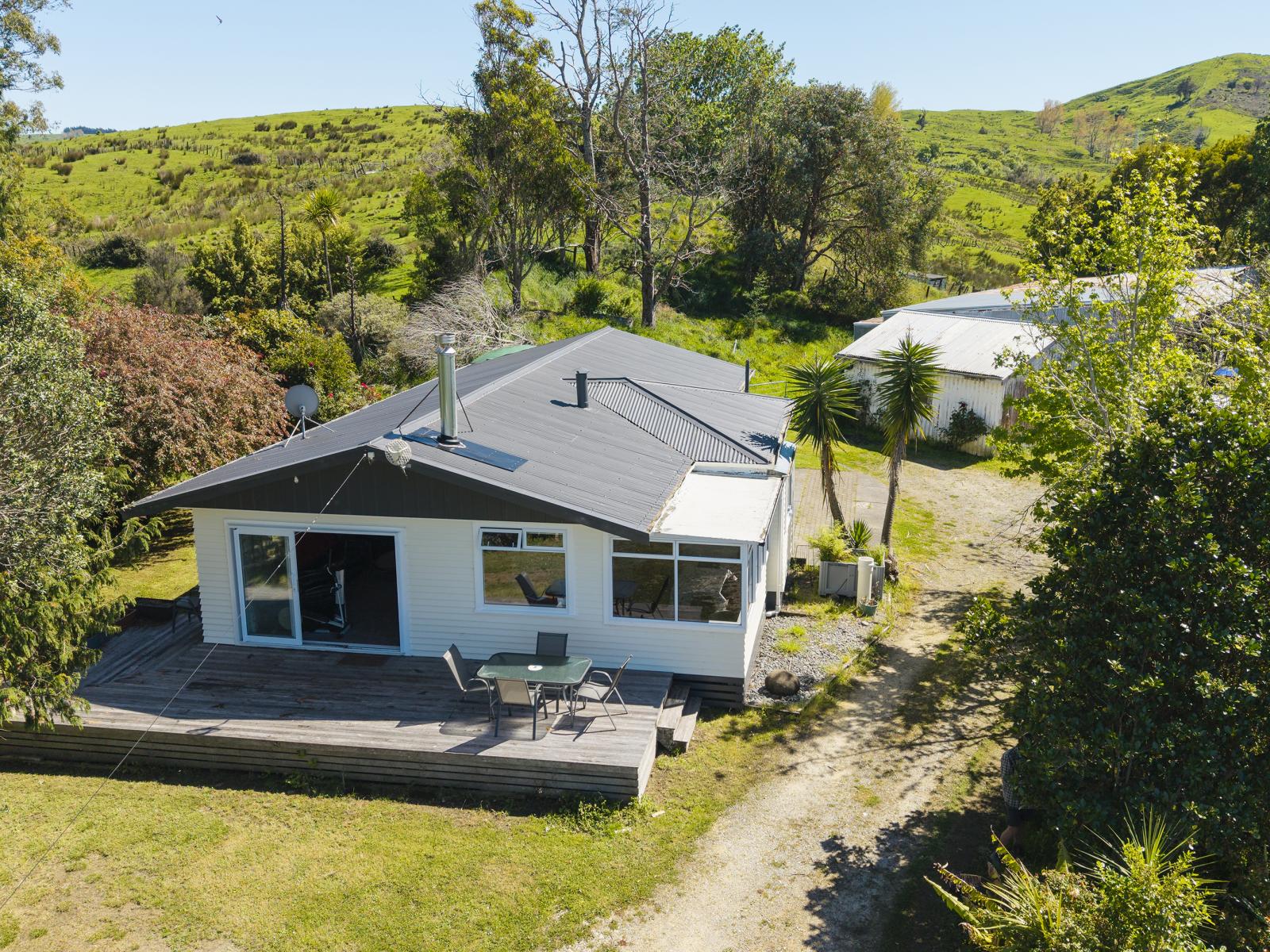 150 Waiomoko Road, Whangara