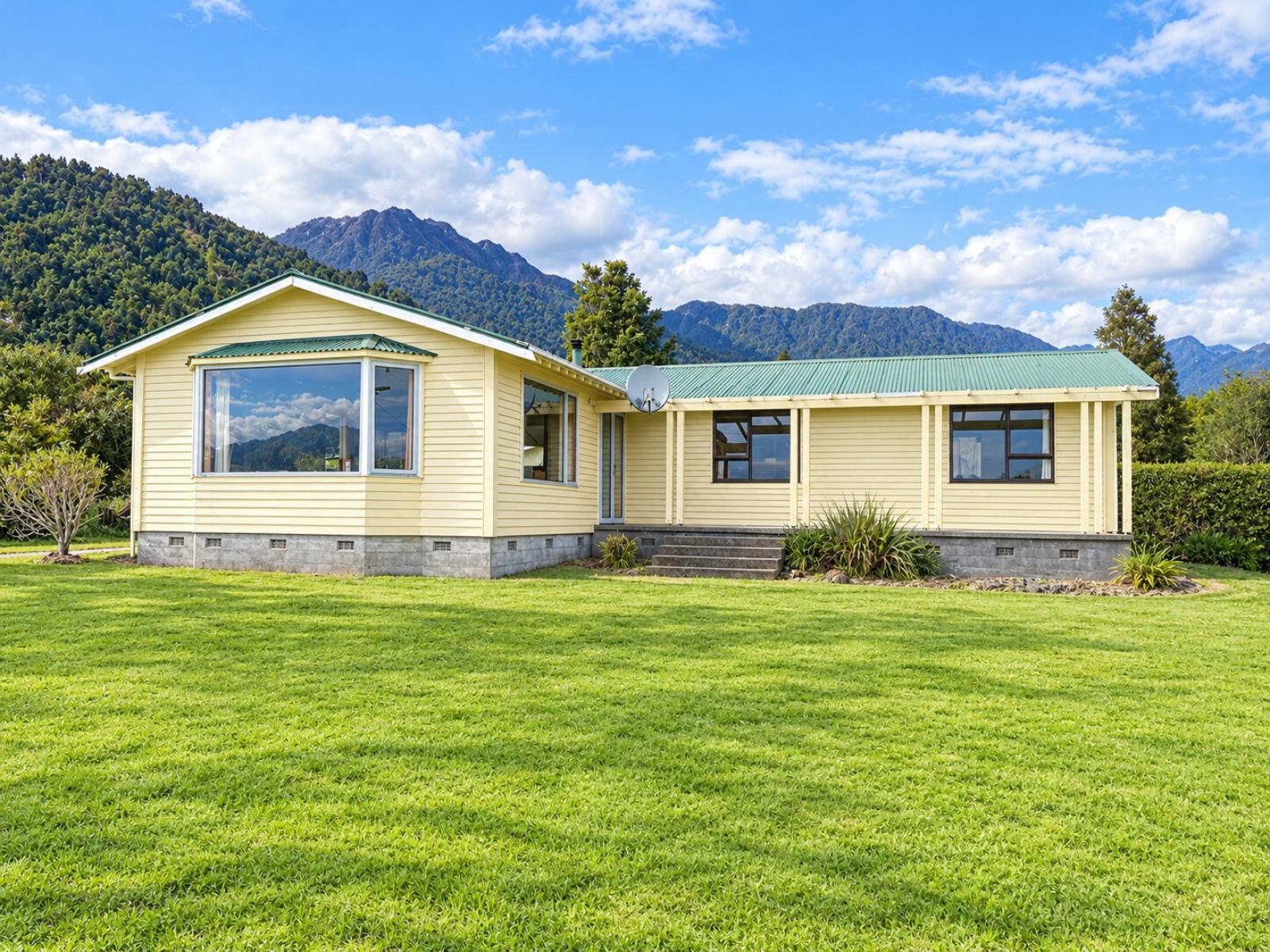 331A State Highway 6, Whataroa