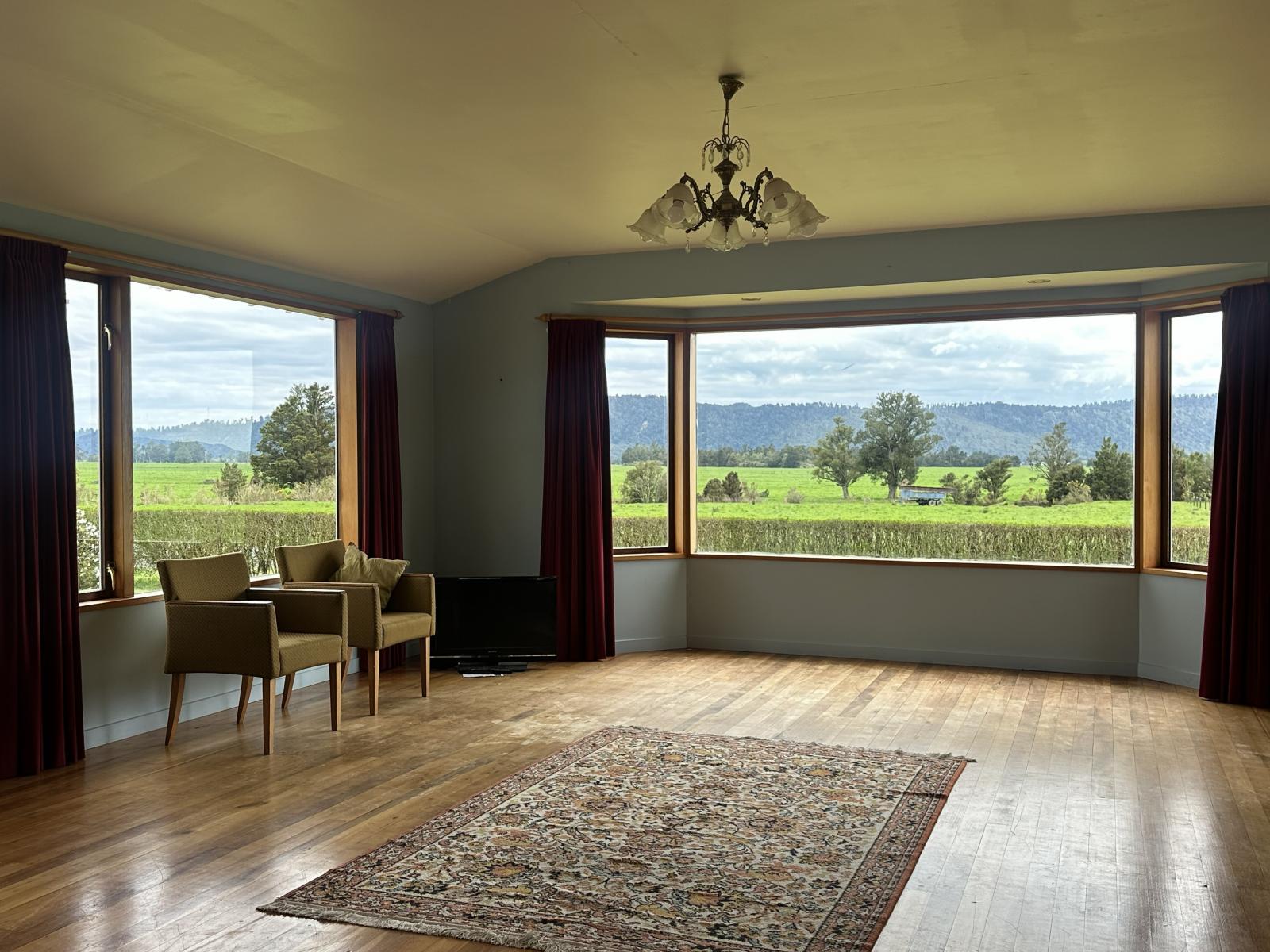 331A State Highway 6, Whataroa