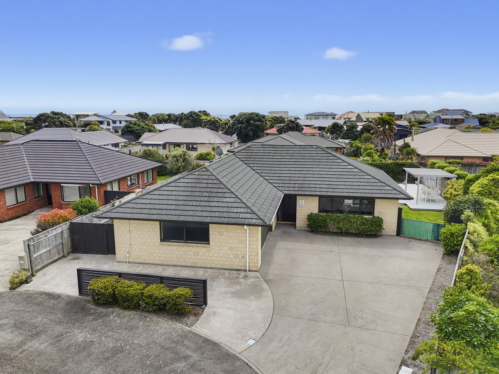 1 William Noel Place, Waikanae Beach