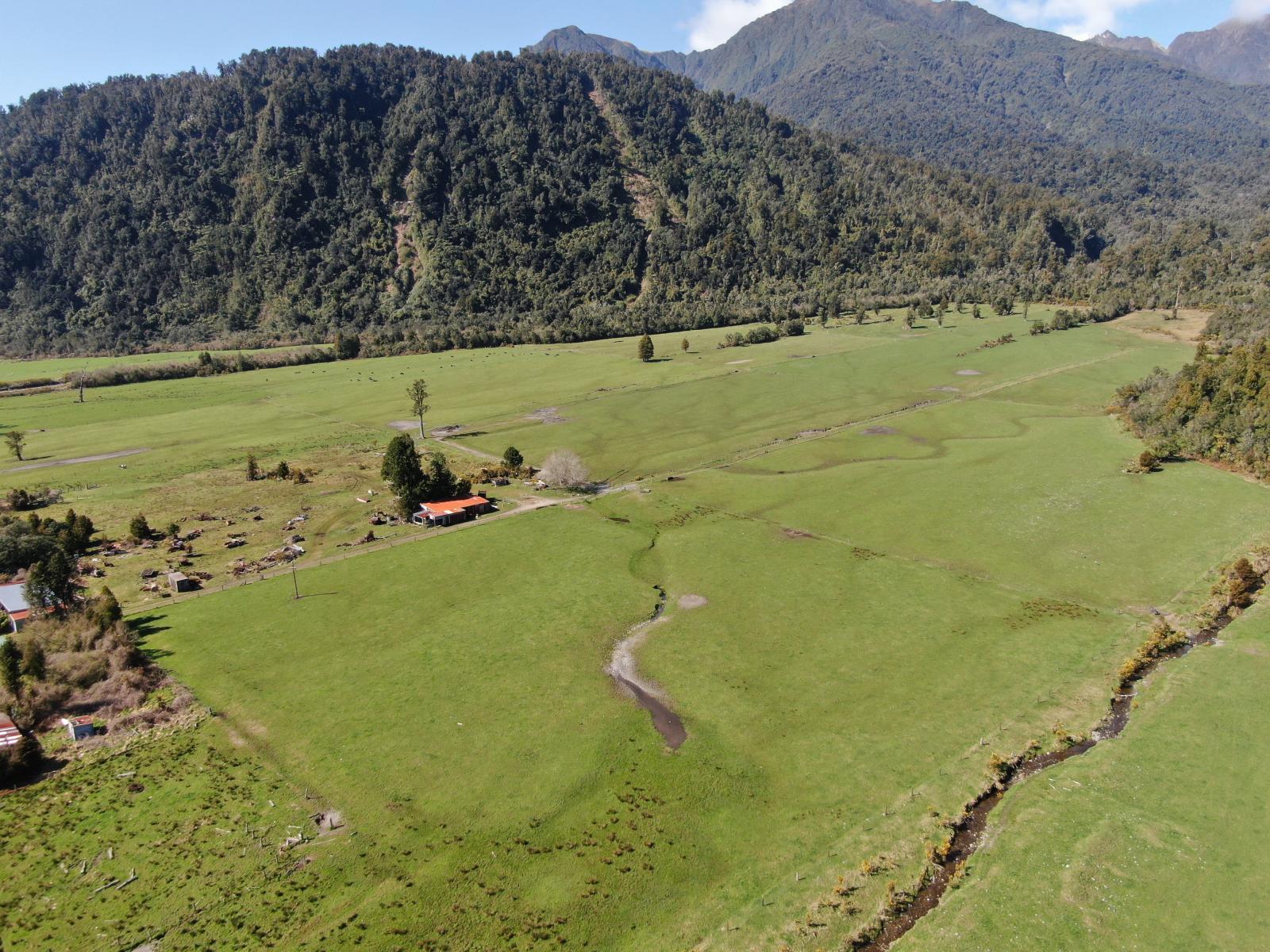 331B State Highway 6, Whataroa