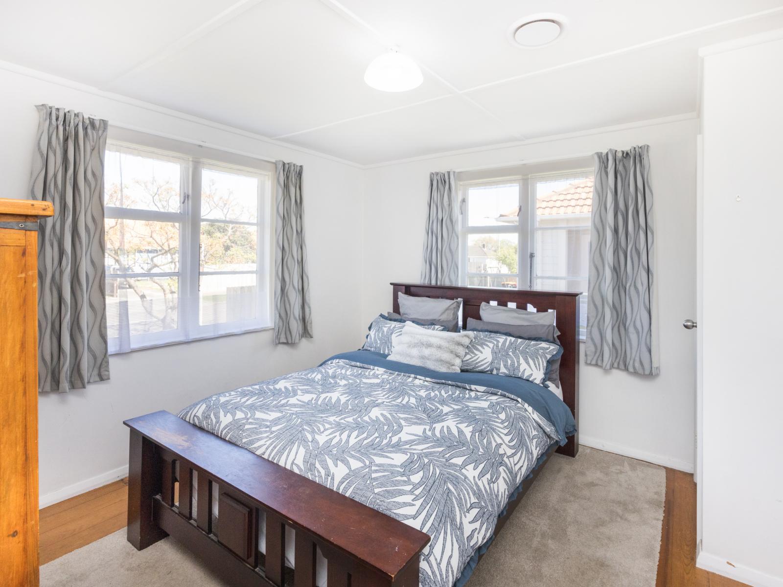 27 Tweed Street, Roslyn