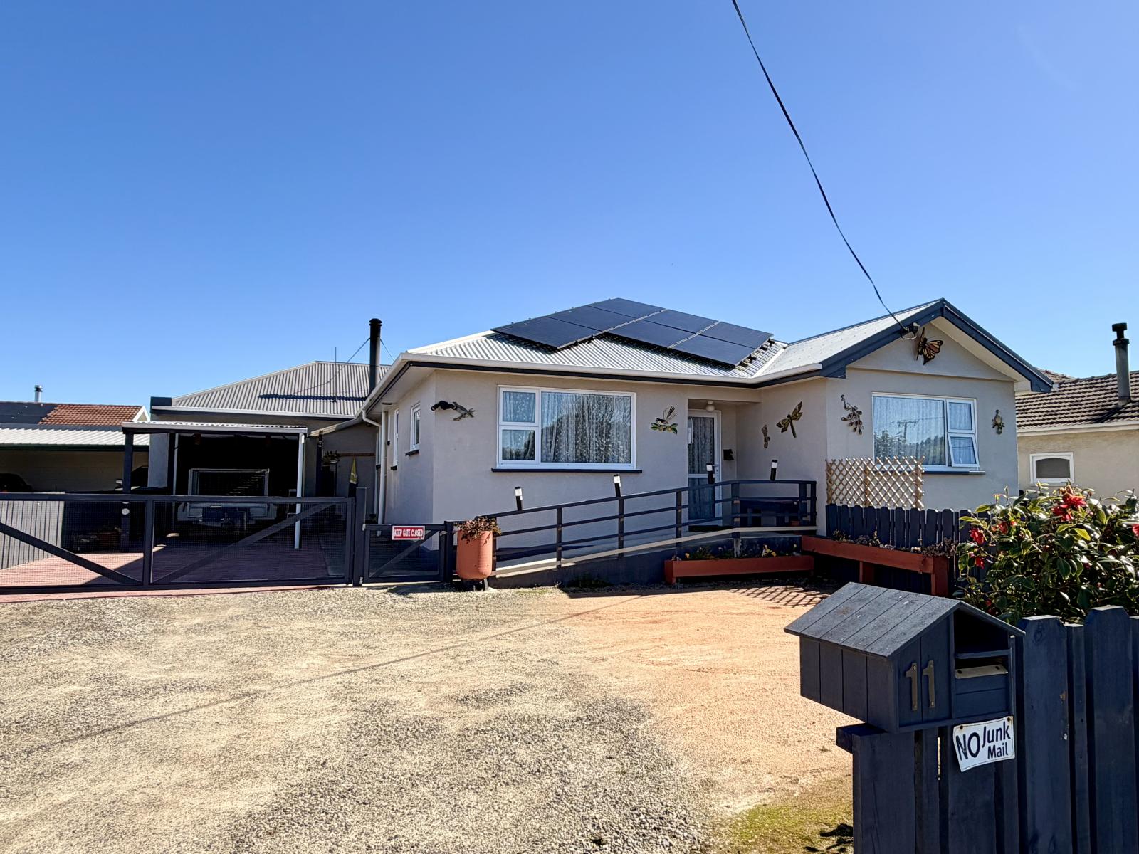 11 Weaver Street, Oamaru