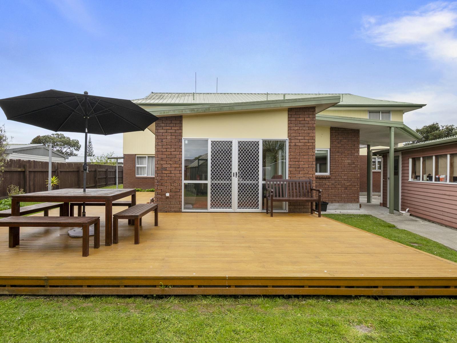 8 Dunk Place, Milson