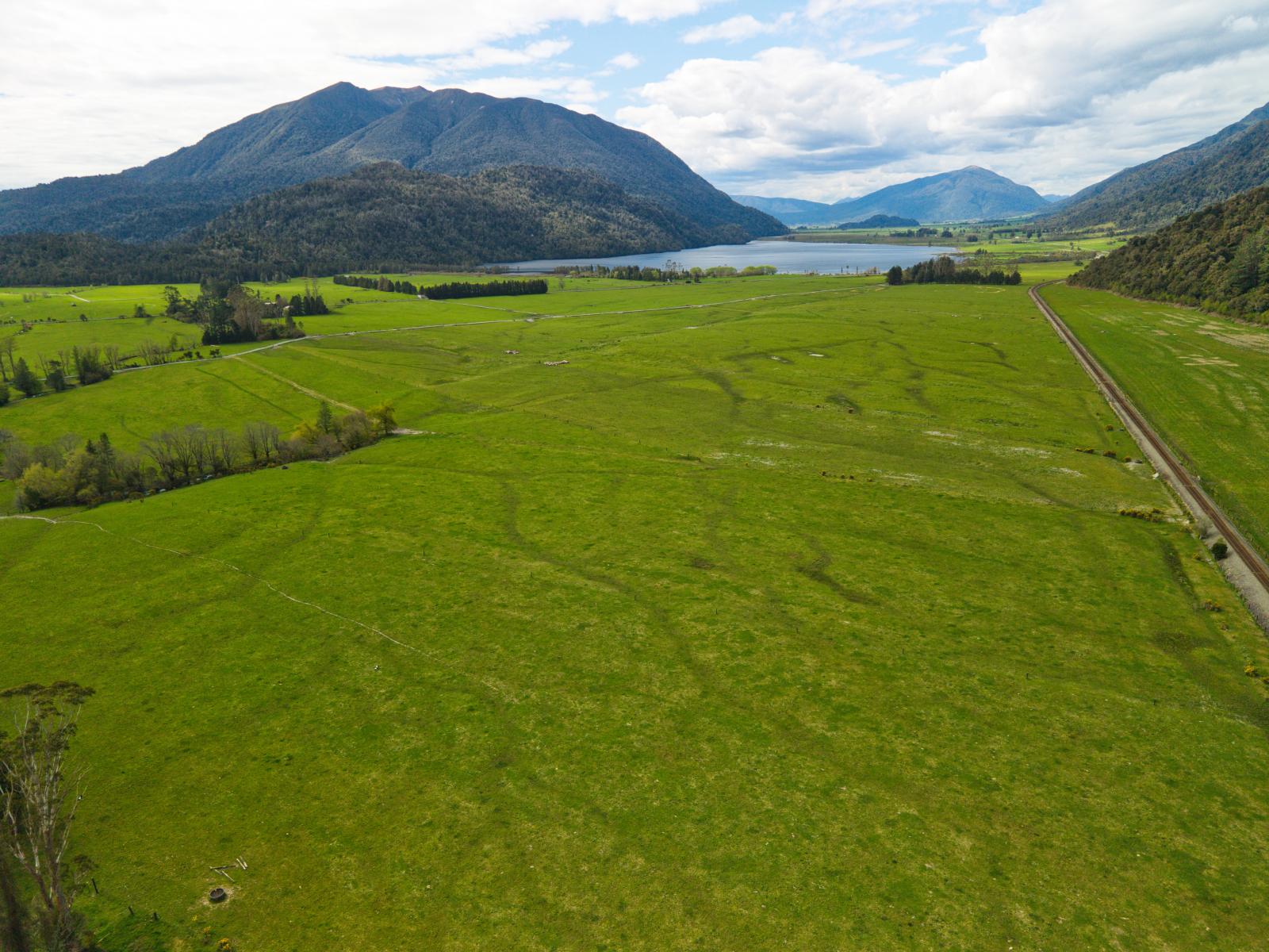 2699 Lake Brunner Road, Inchbonnie