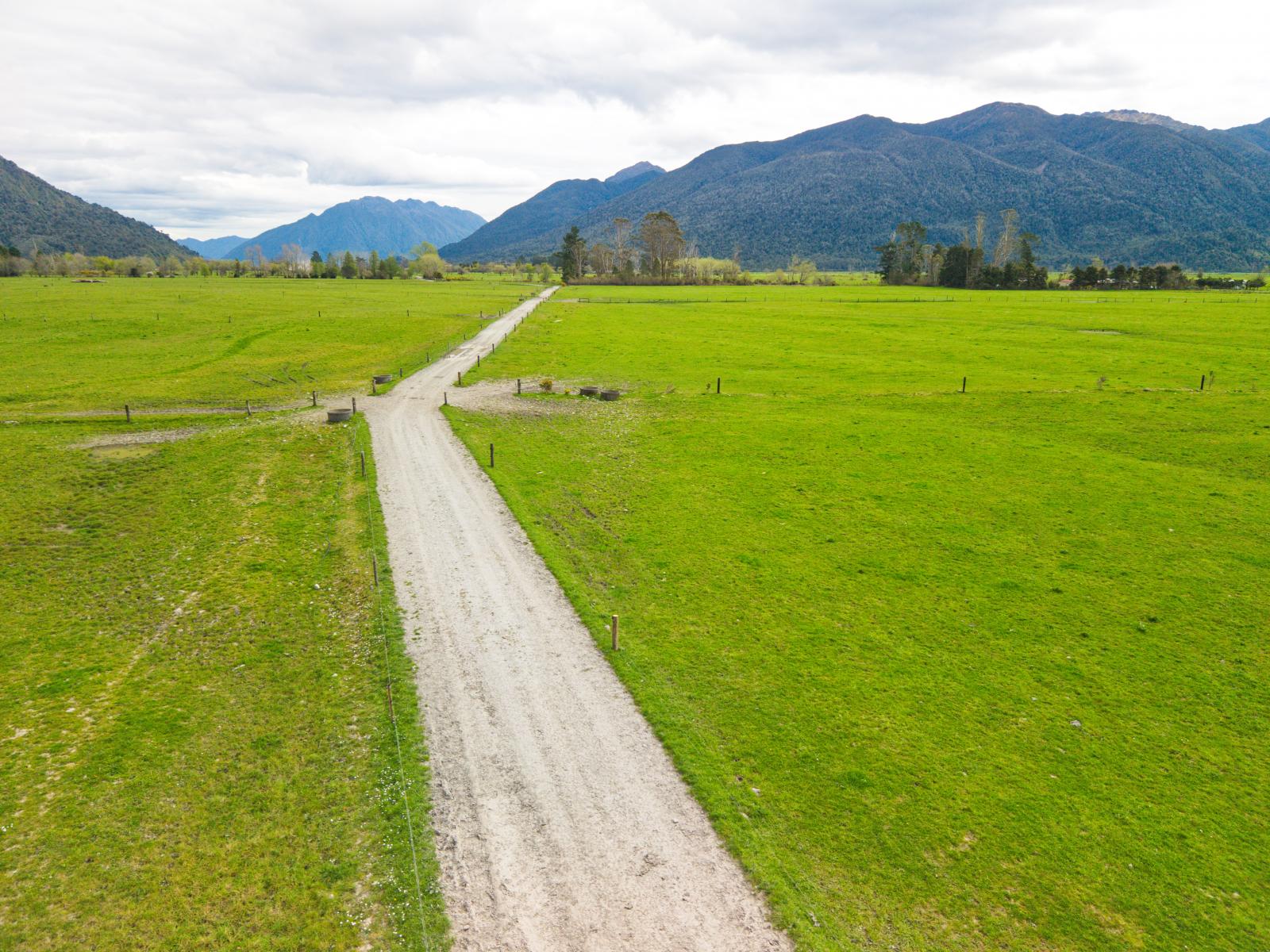 2699 Lake Brunner Road, Inchbonnie