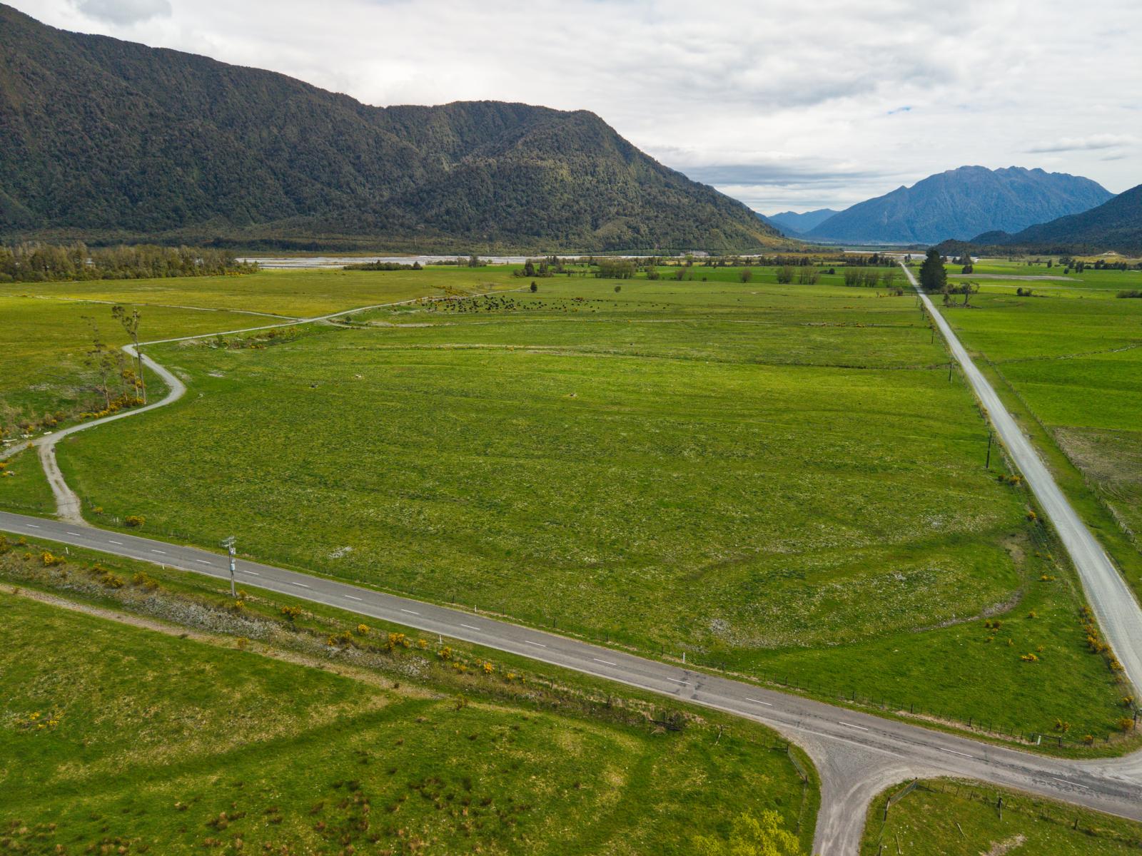 2699 Lake Brunner Road, Inchbonnie