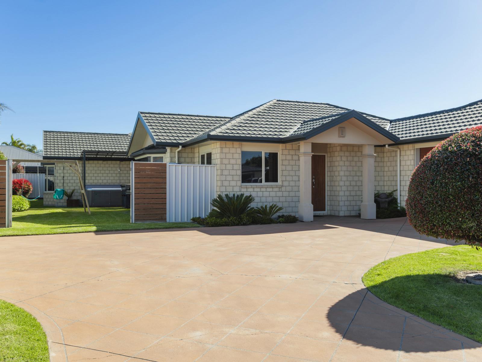 20 Margaret Place, Lytton West 