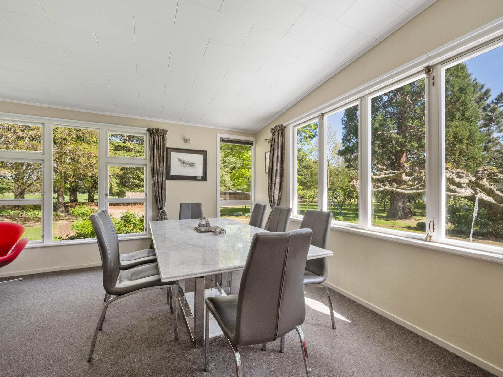 35 Hillview Road, Alexandra