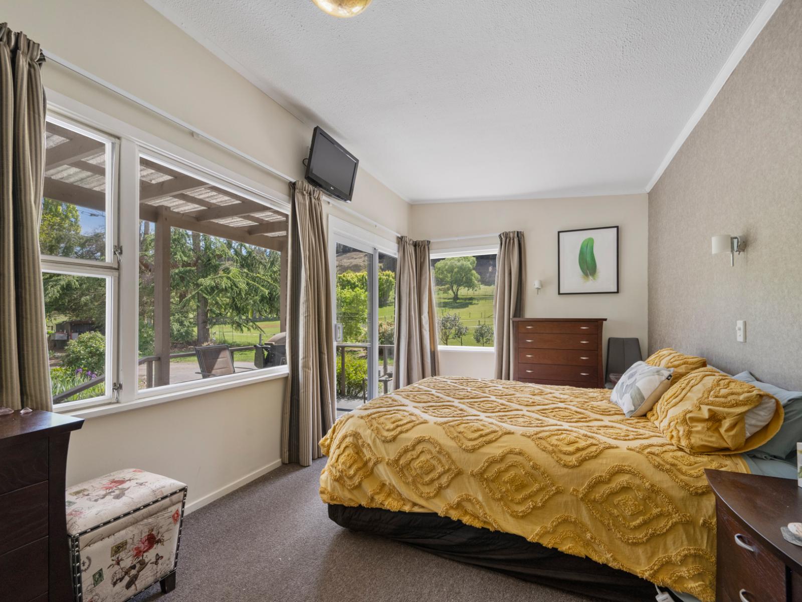 35 Hillview Road, Alexandra