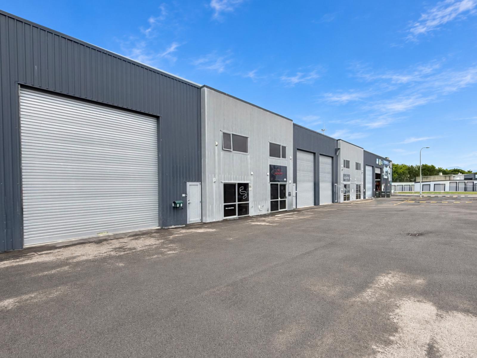 Unit 2, 57 Te Okuroa Drive, Papamoa