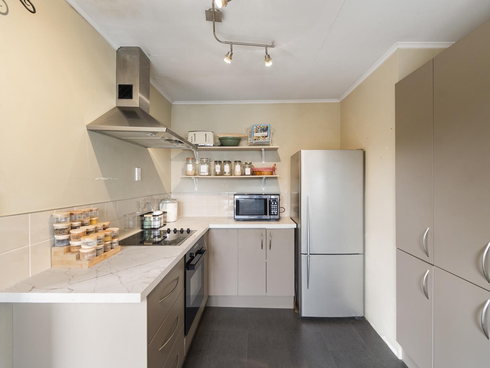 111 Cook Street, West End