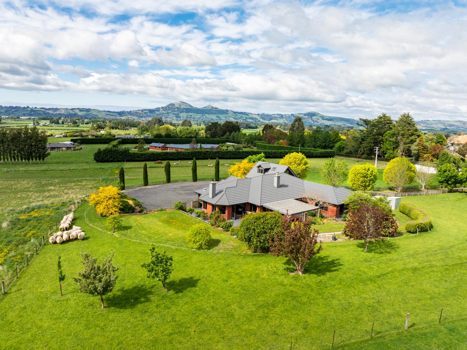16 Tirohanga Road, North Taieri, Mosgiel