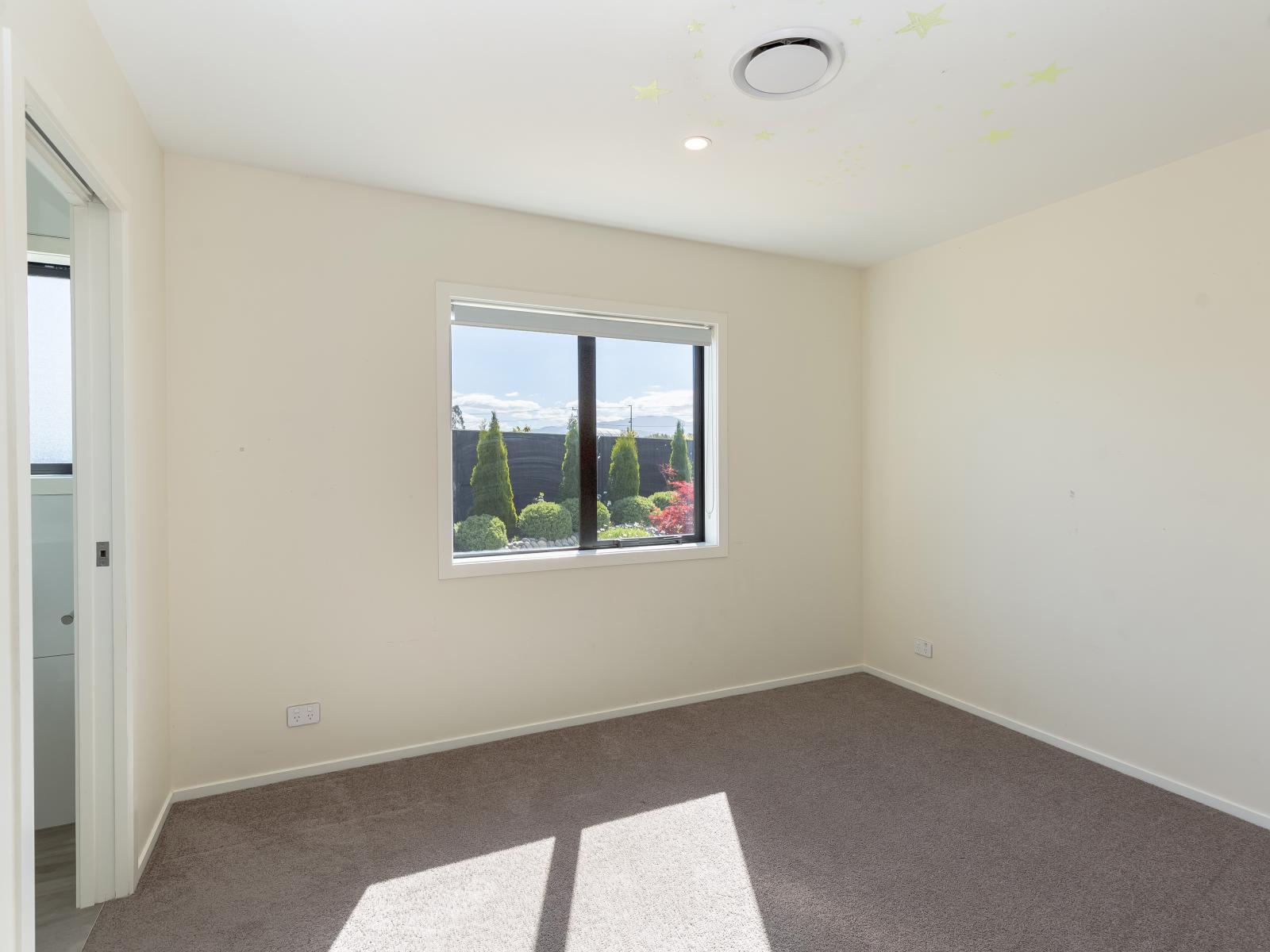 37 Marine Corps Drive, Masterton