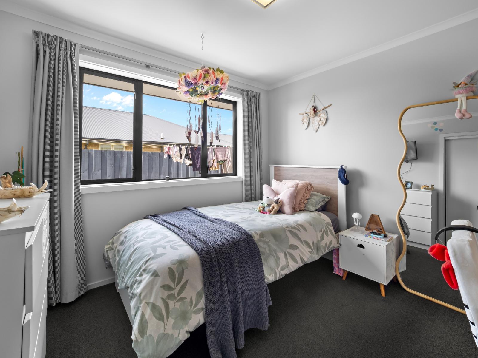 4 Goldrich Grove, Netherby