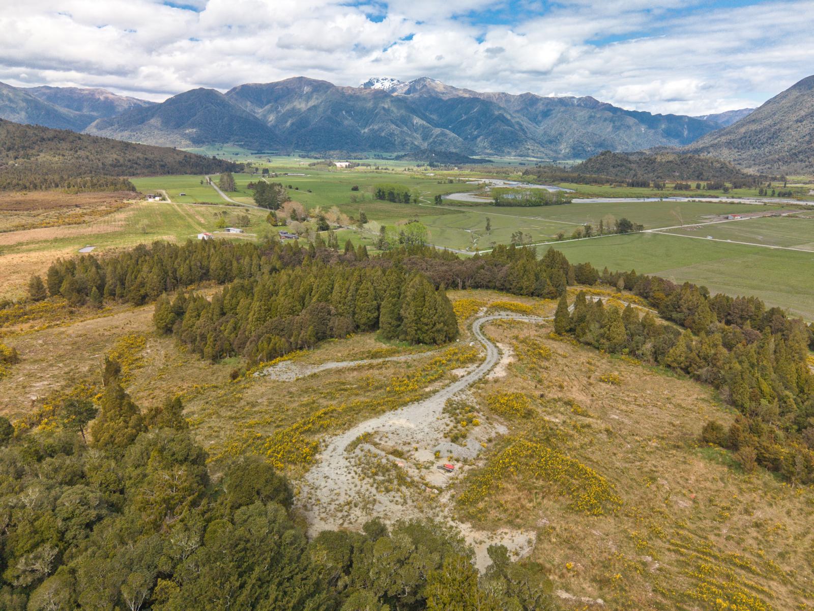 785 Lake Brunner Road, Moana
