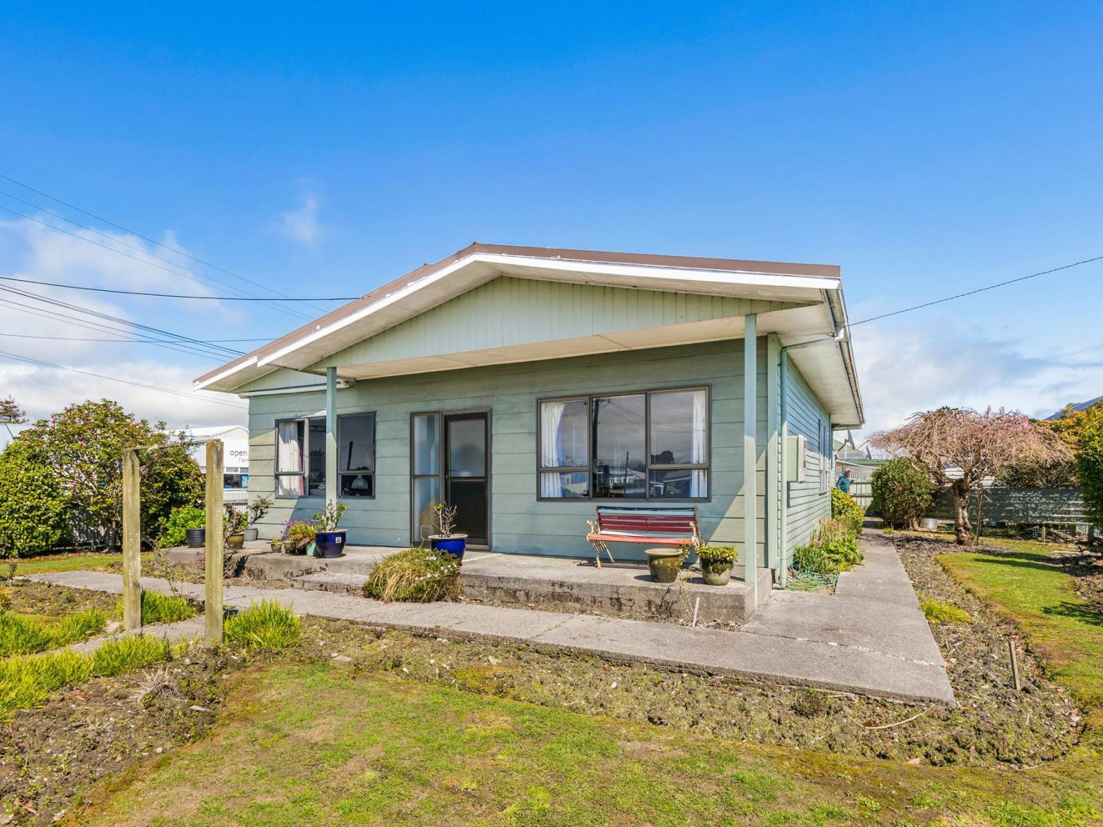 106 Queen Street, Westport