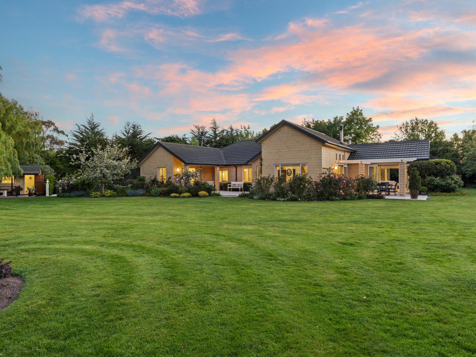 10 Newton Place, Amberley