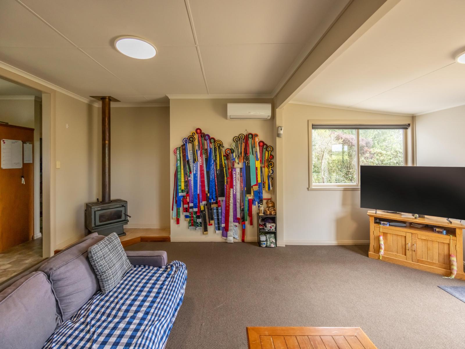1A A'court Street, Sanson