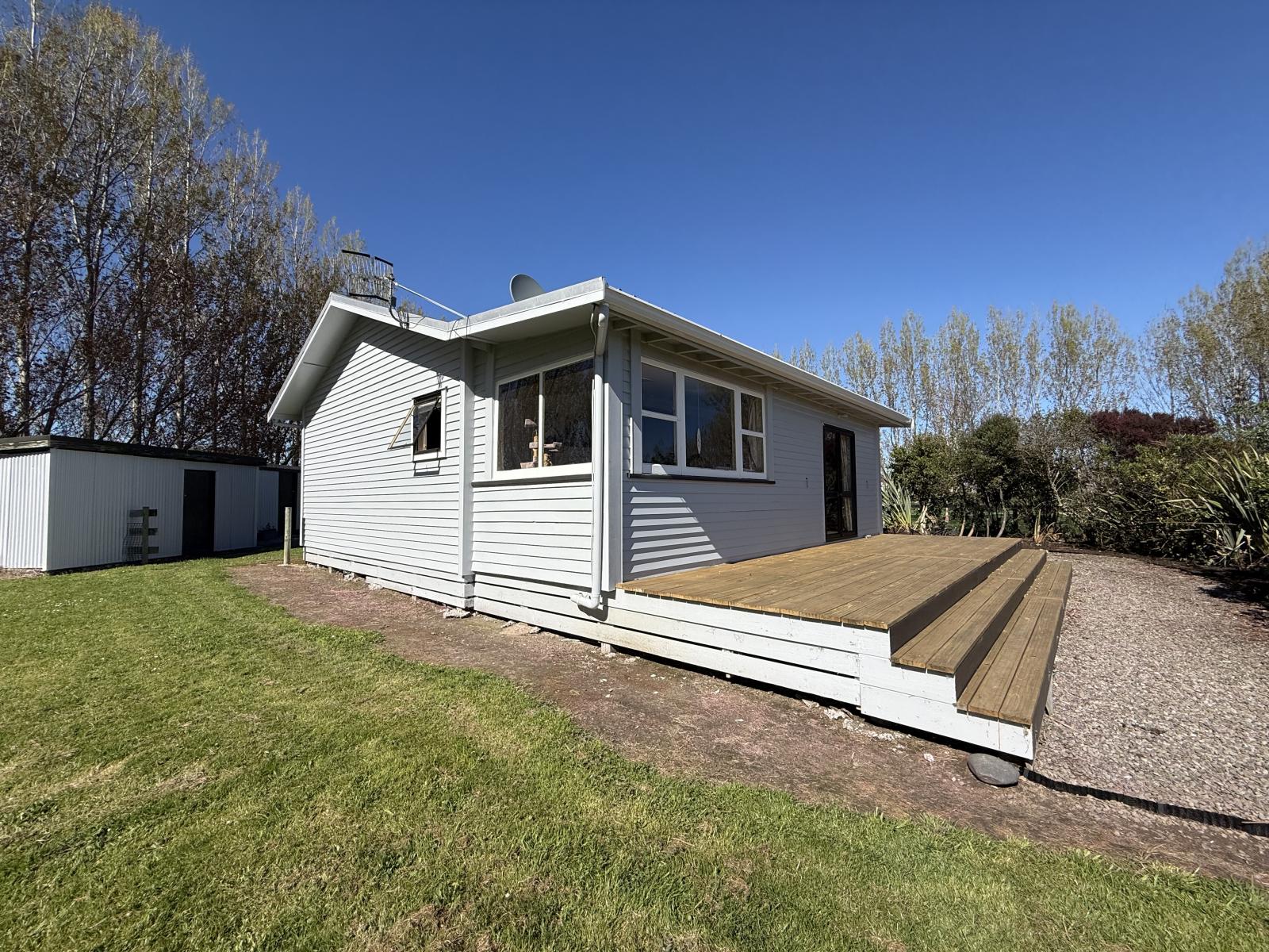 1A A'court Street, Sanson