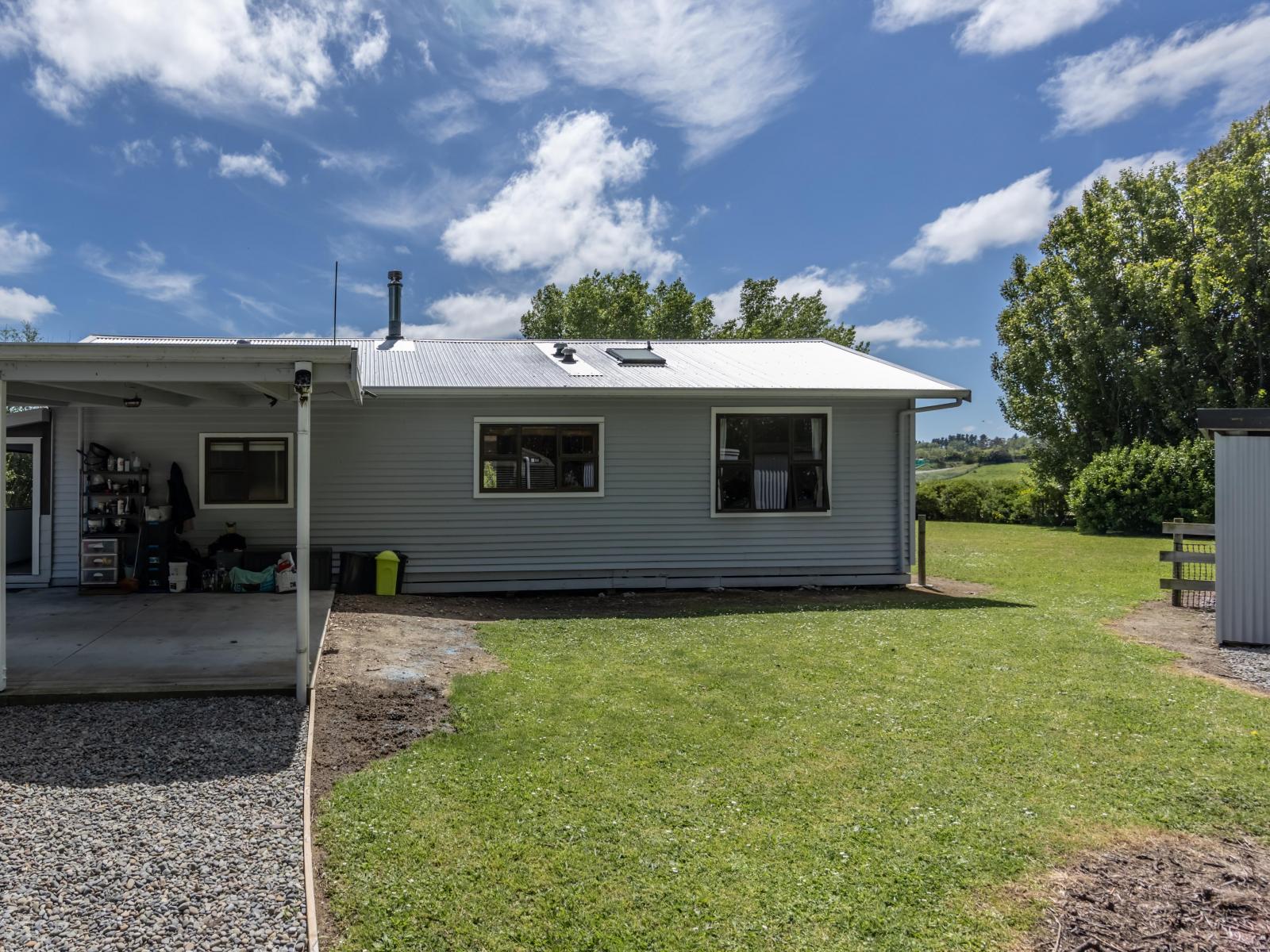 1A A'court Street, Sanson
