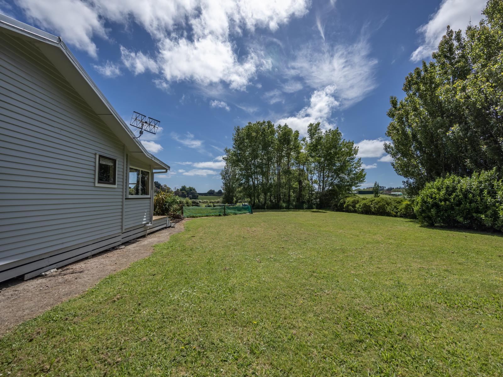 1A A'court Street, Sanson