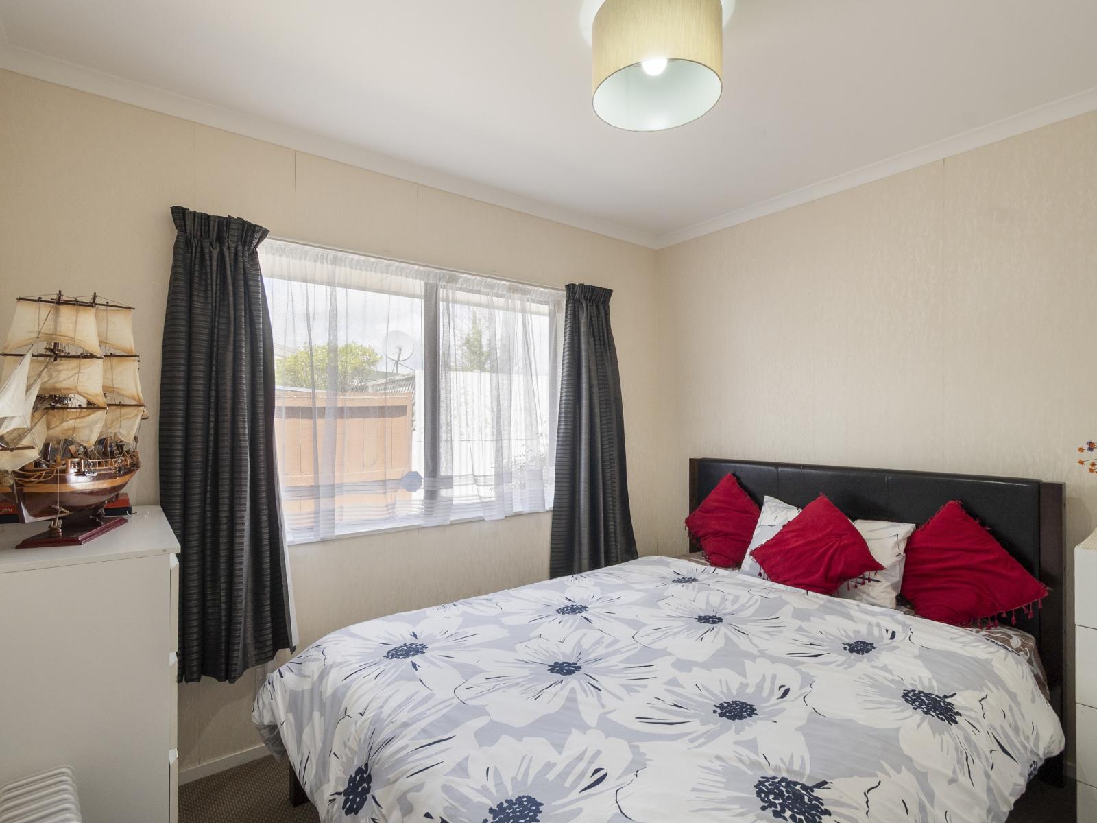 5 Lancewood Lane, Roslyn