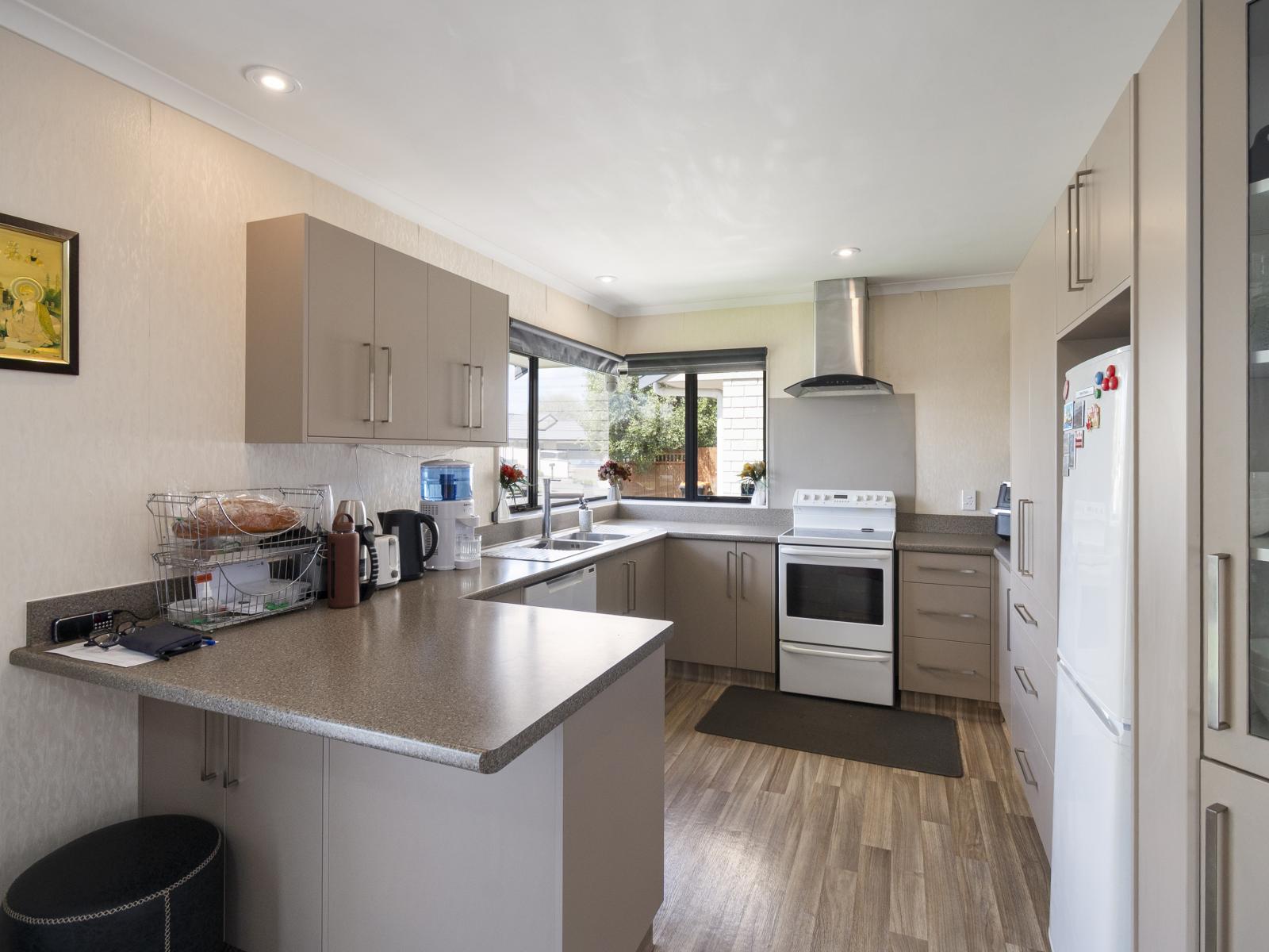 5 Lancewood Lane, Roslyn