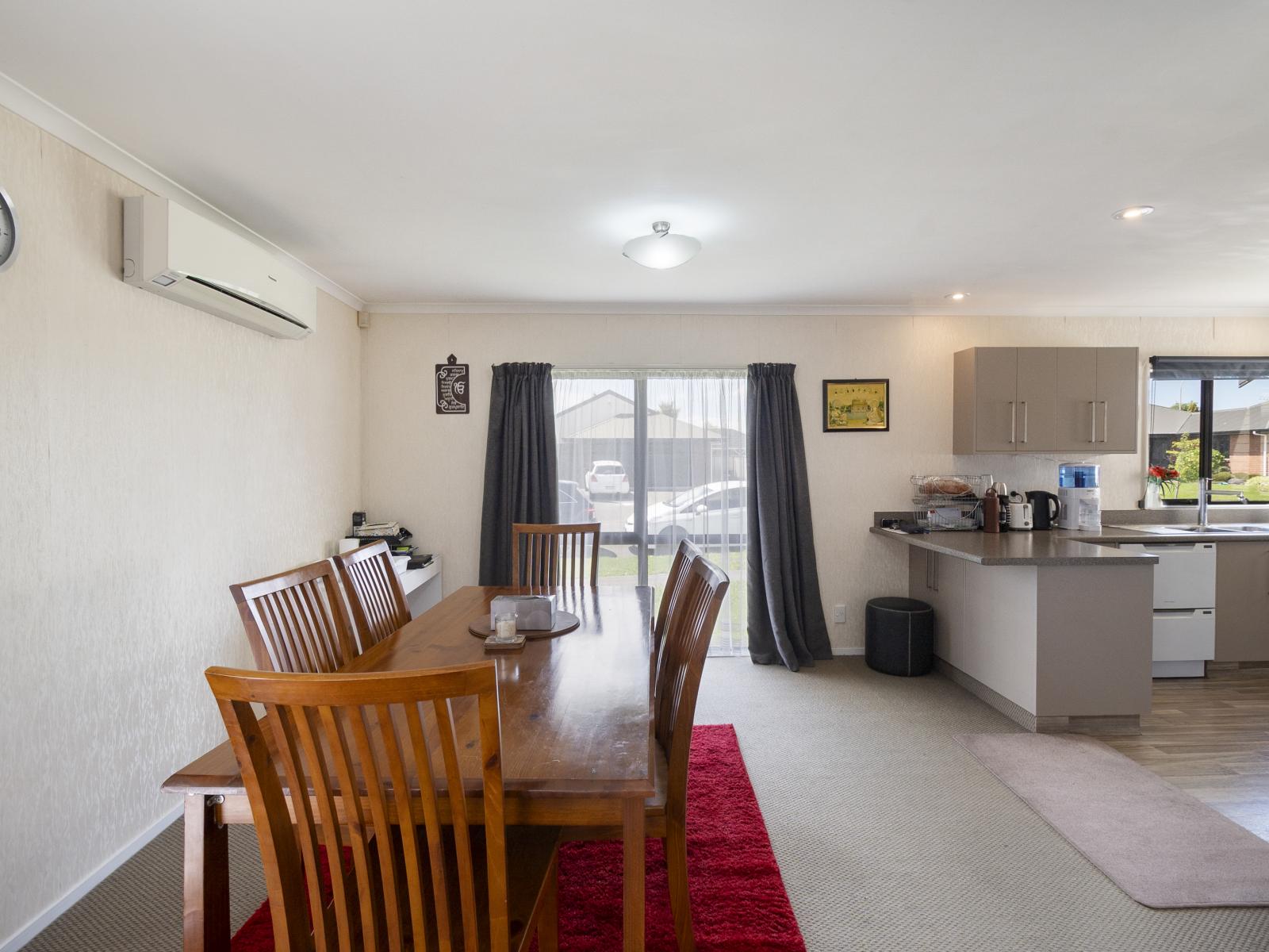5 Lancewood Lane, Roslyn
