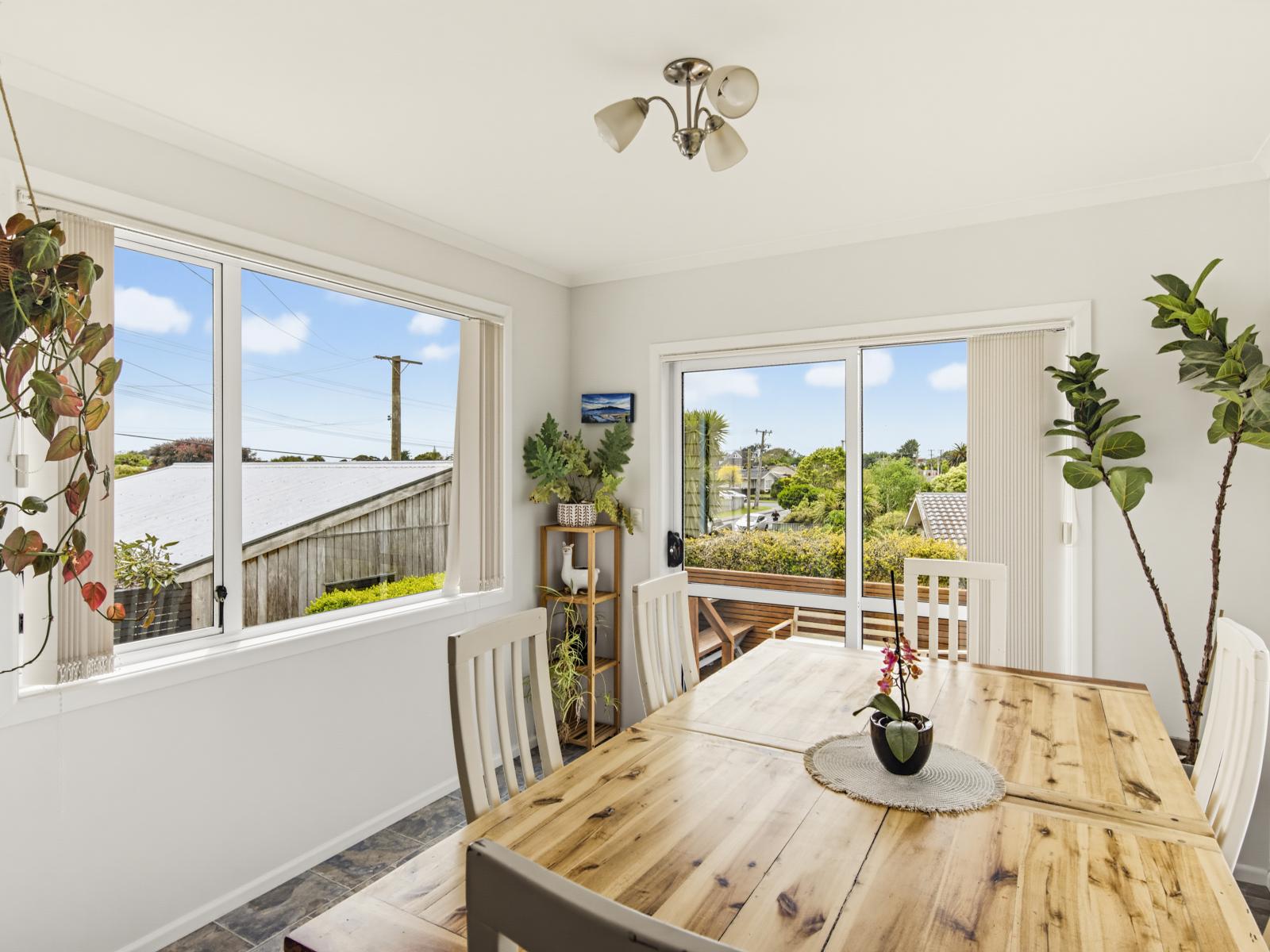 22 Gray Avenue, Paraparaumu Beach