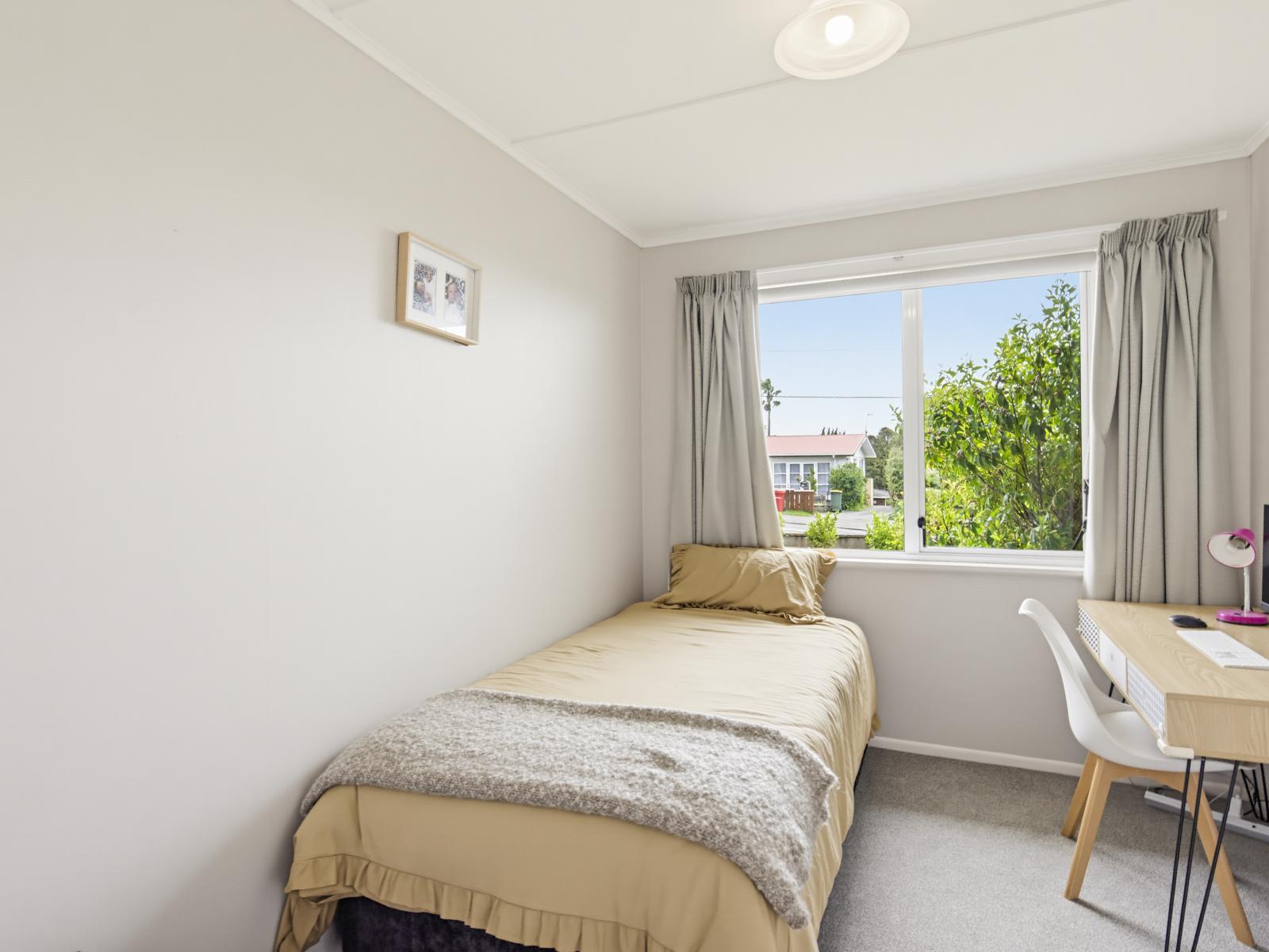22 Gray Avenue, Paraparaumu Beach