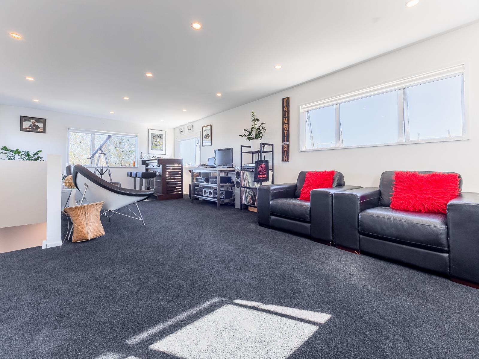 12 William Avenue, Raumati South