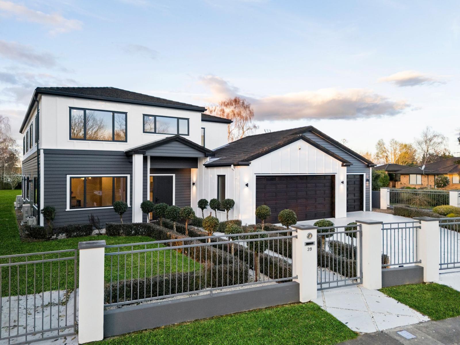 39 Cowley Drive, Leamington